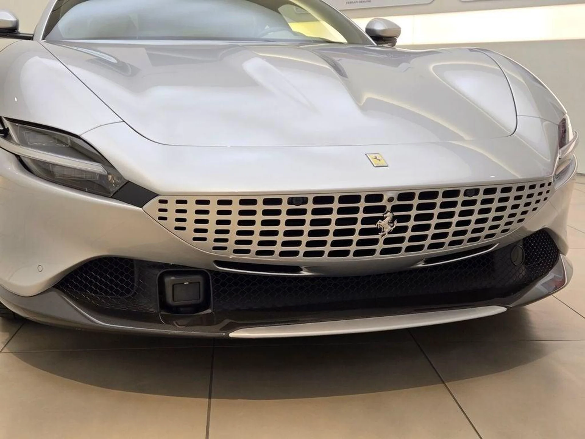 mph003_2844969462_Used_2022_Ferrari_Roma_1788351282_be920d9271