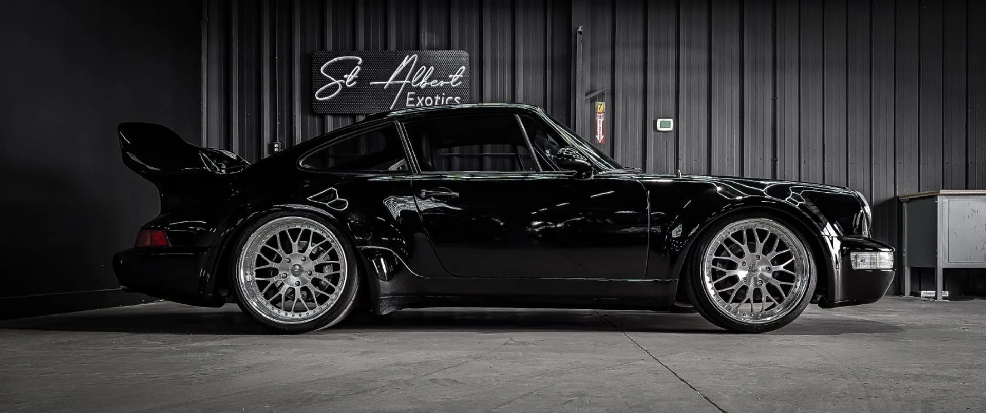 mph003_2851513851_36435187_03328_1979_porsche_911_040_0cb429f714