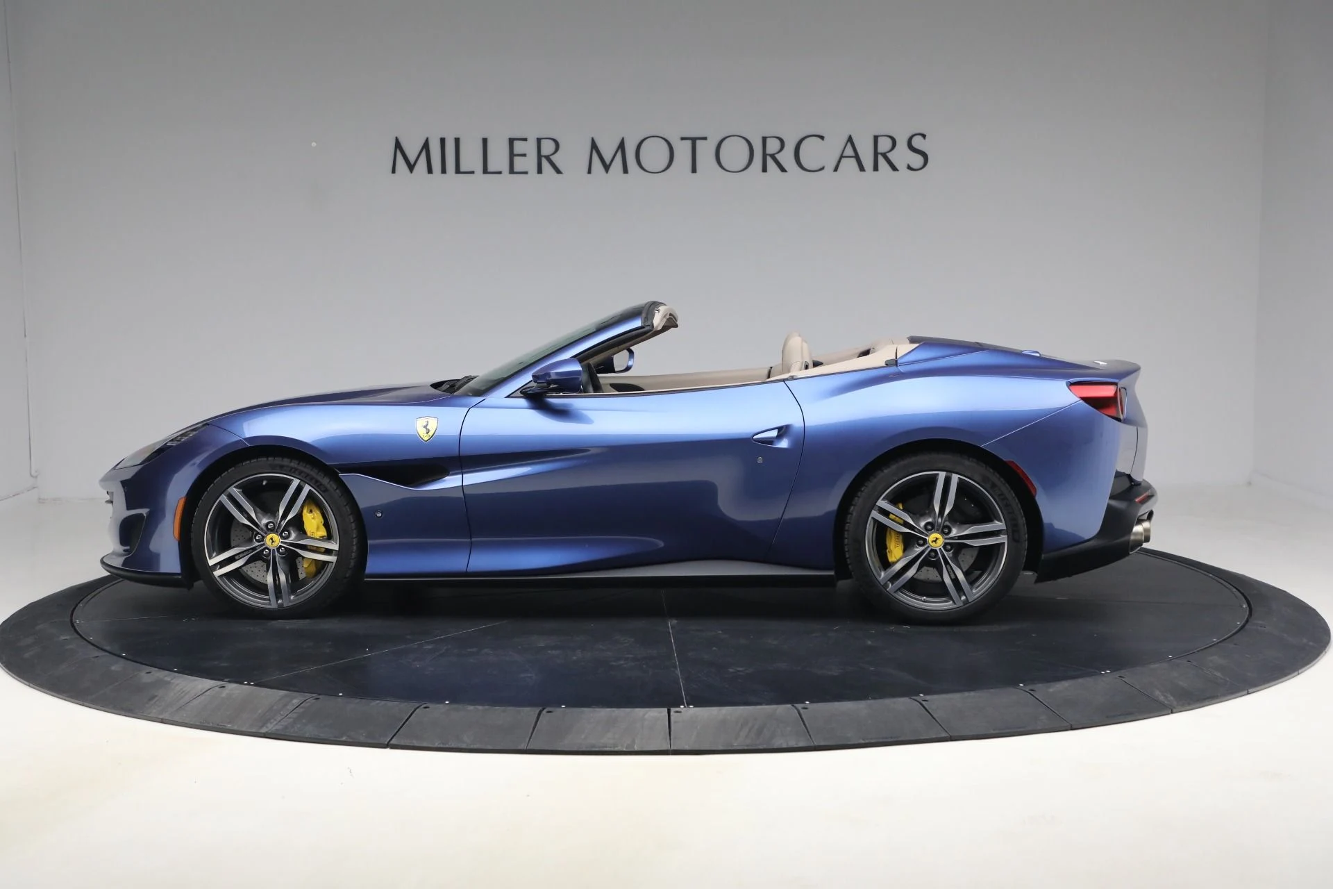mph003_2877889098_Used_2020_Ferrari_Portofino_1771280050_6692e9a46e