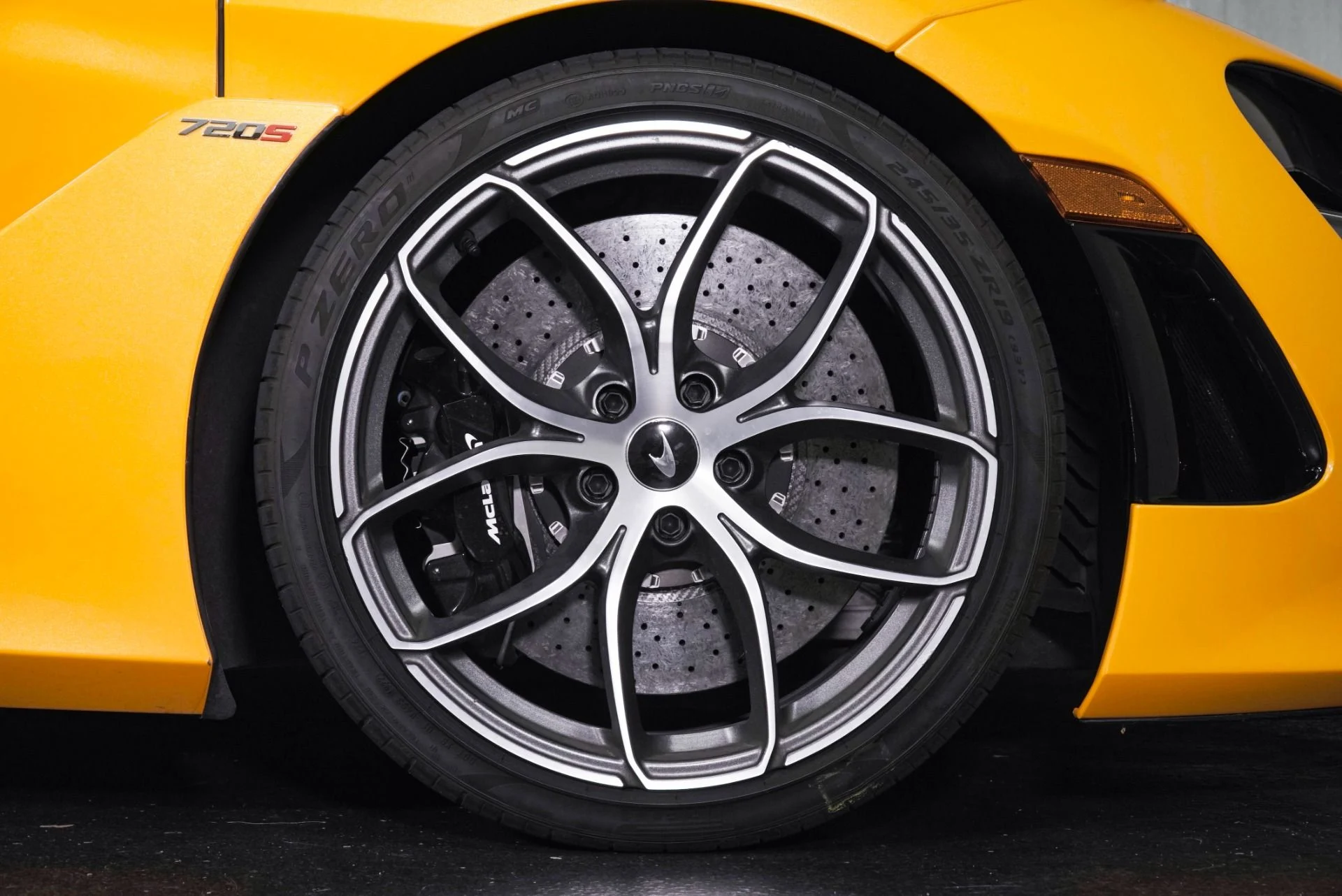 mph003_2881454847_Used_2020_Mc_Laren_720_S_Performance_1785985133_531522edf0