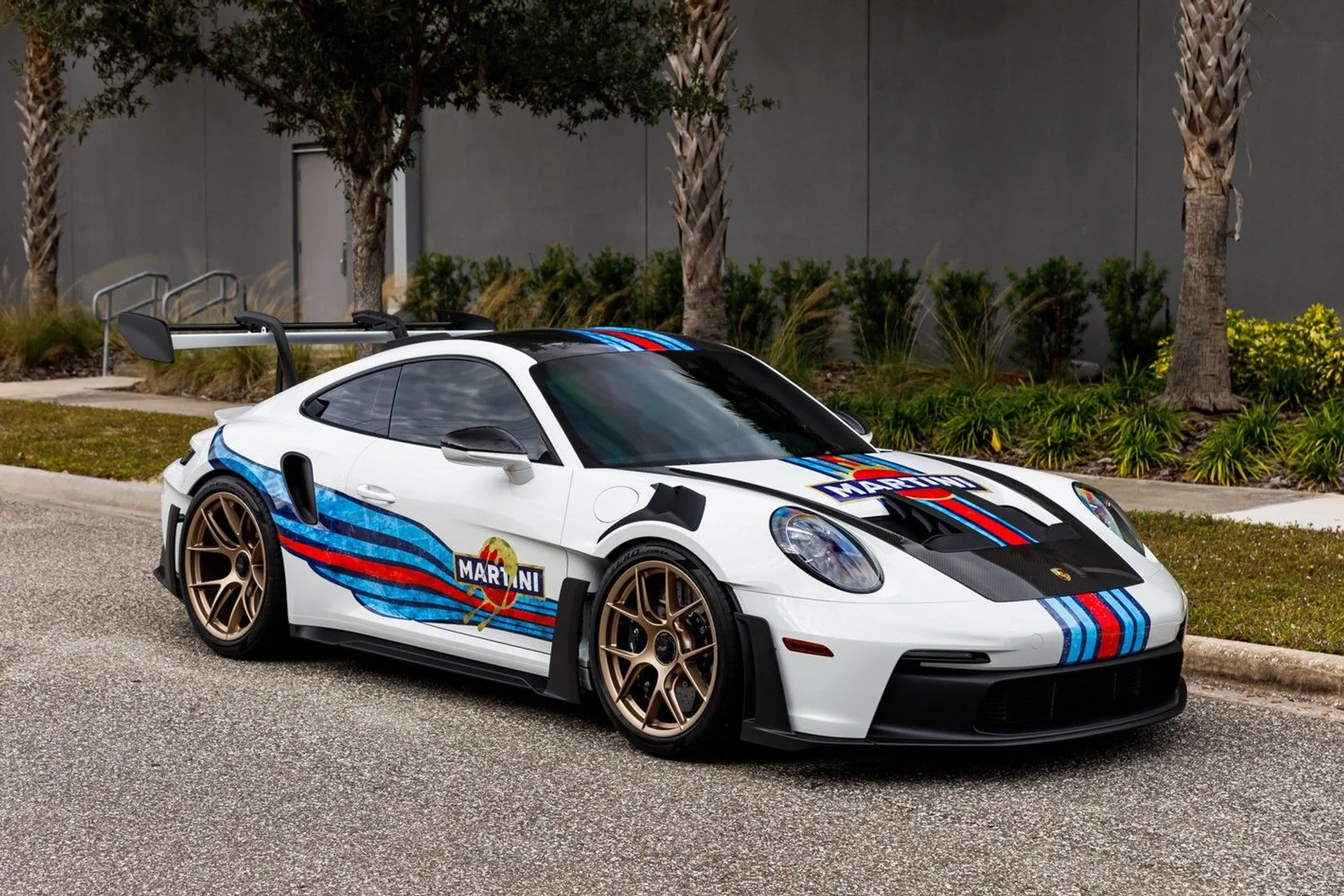 mph003_2884440414_645_p4_l_d9e600b85d