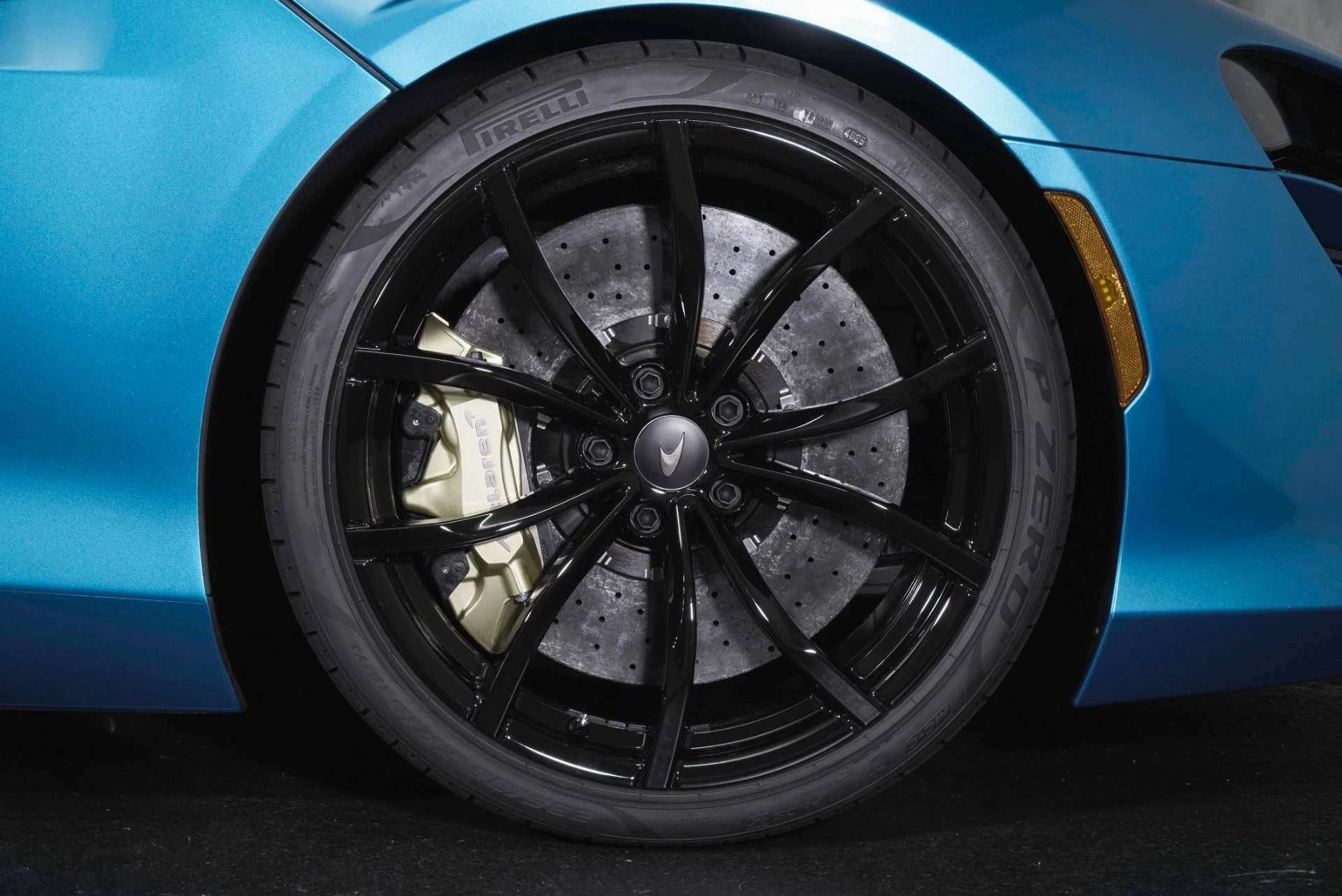 mph003_2889562611_New_2026_Mc_Laren_Artura_1781288843_6cd3364477