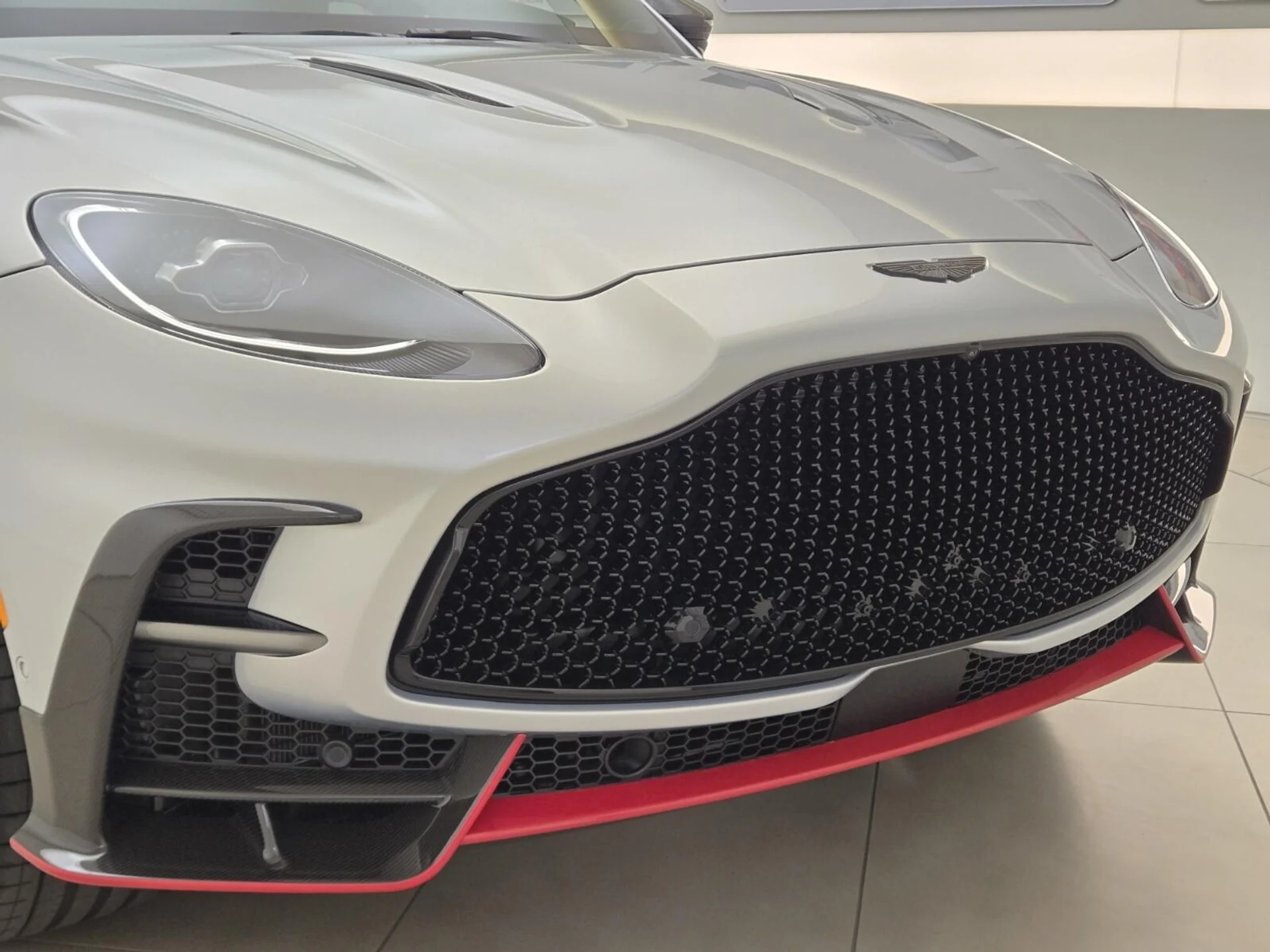 mph003_2899859788_New_2026_Aston_Martin_DBX_S_1780637066_cd44824a1a