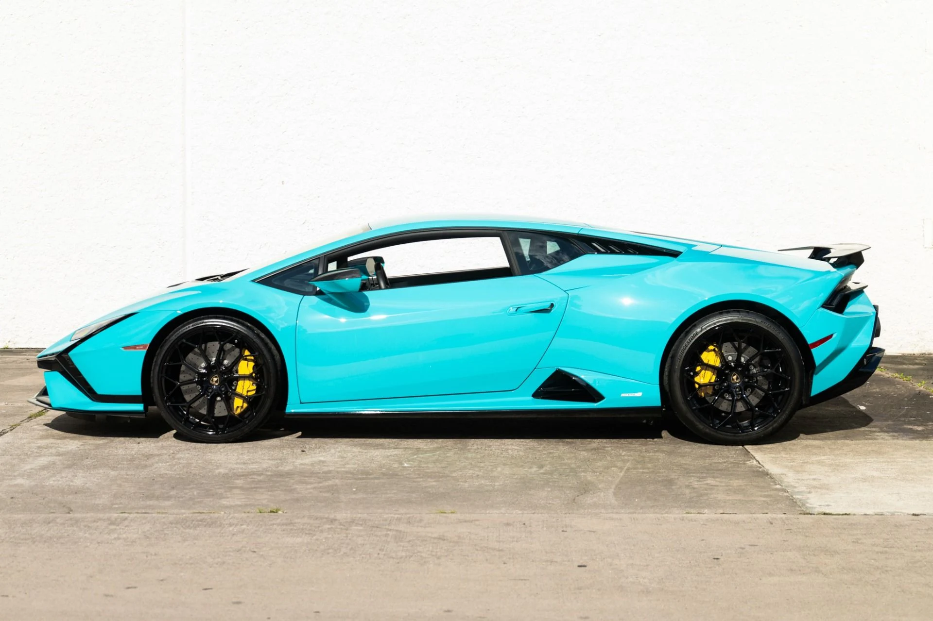 mph003_2904746468_Used_2023_Lamborghini_Huracan_Tecnica_1779493730_580bea02b6