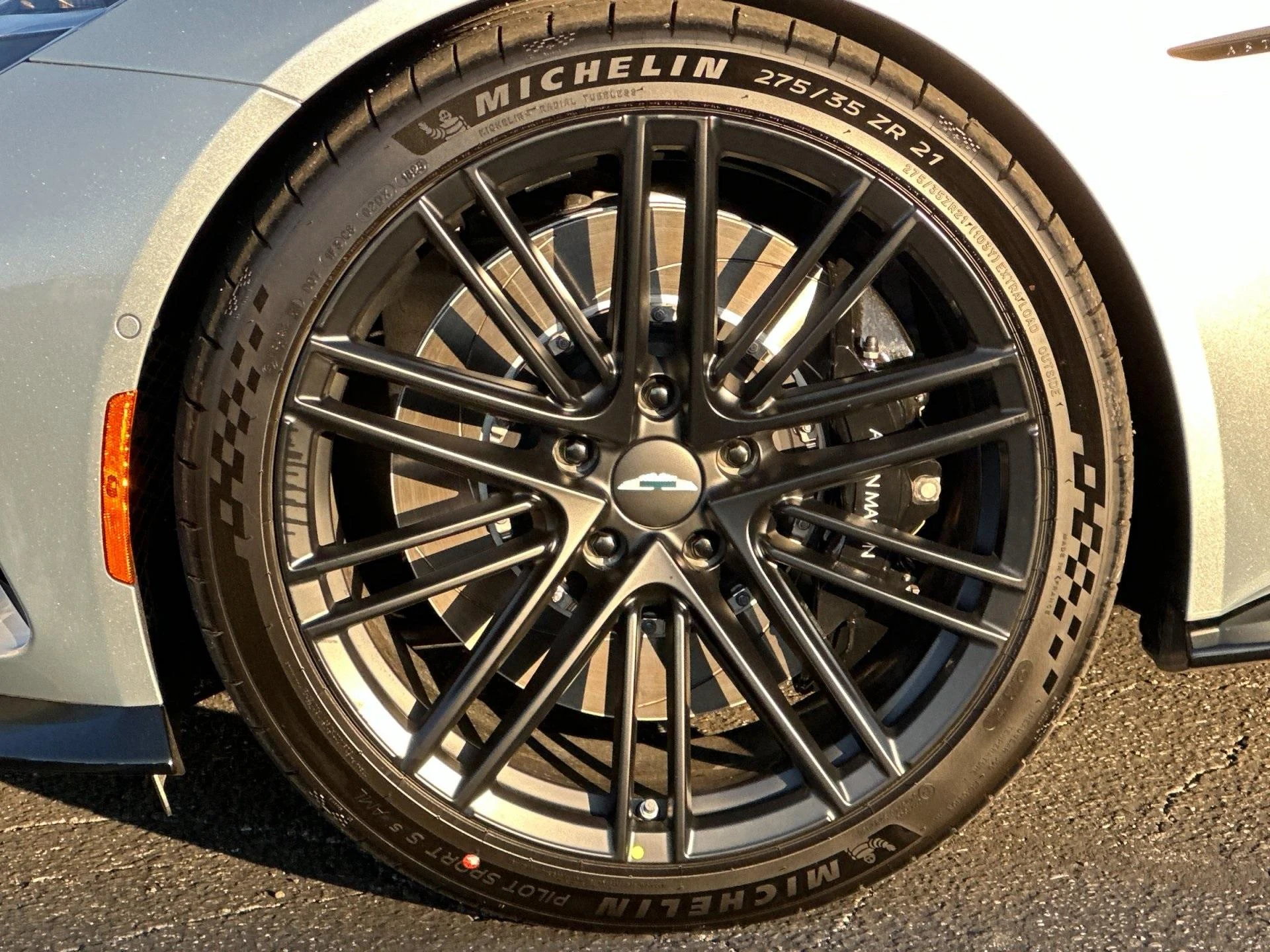 mph003_2925846598_New_2026_Aston_Martin_Vantage_Coupe_1764169784_e3af08b67b