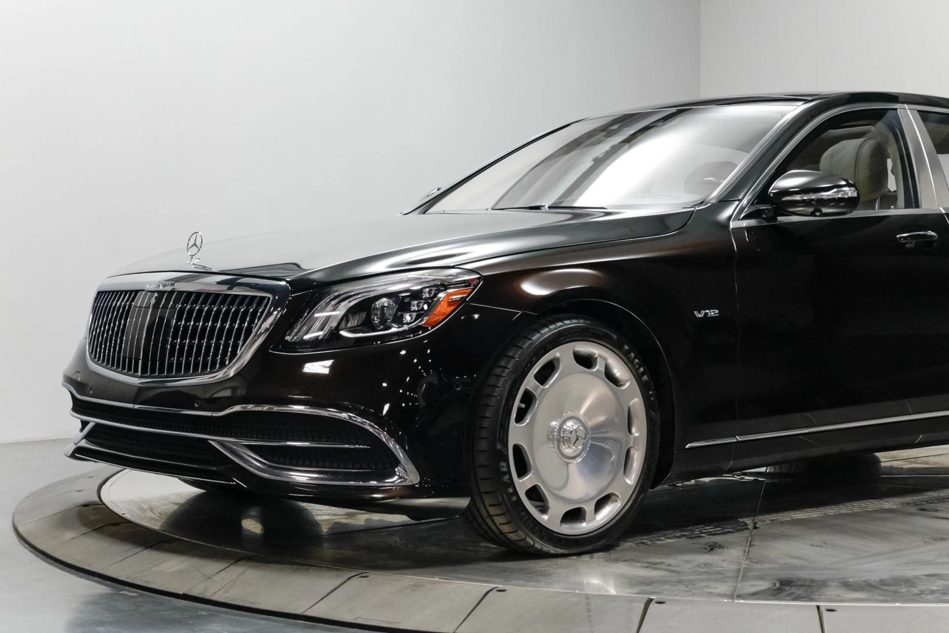 mph003_2945861701_Used_2019_Mercedes_Benz_S_Class_Maybach_S_650_1760740890_2cd89e1582