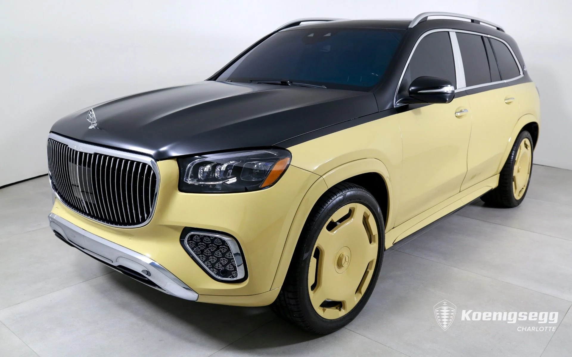 mph003_2948701500_Used_2024_Mercedes_Benz_GLS_Mercedes_Maybach_GLS_600_4_MATIC_1760990520_59110da37e