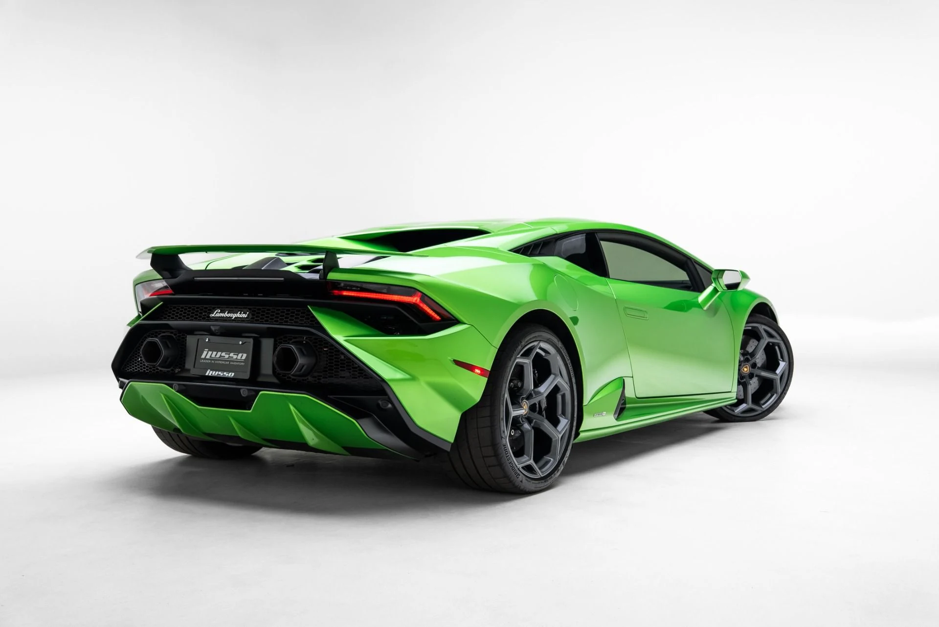 mph003_2952957158_Used_2023_Lamborghini_Huracan_Tecnica_1775770975_be6b936734