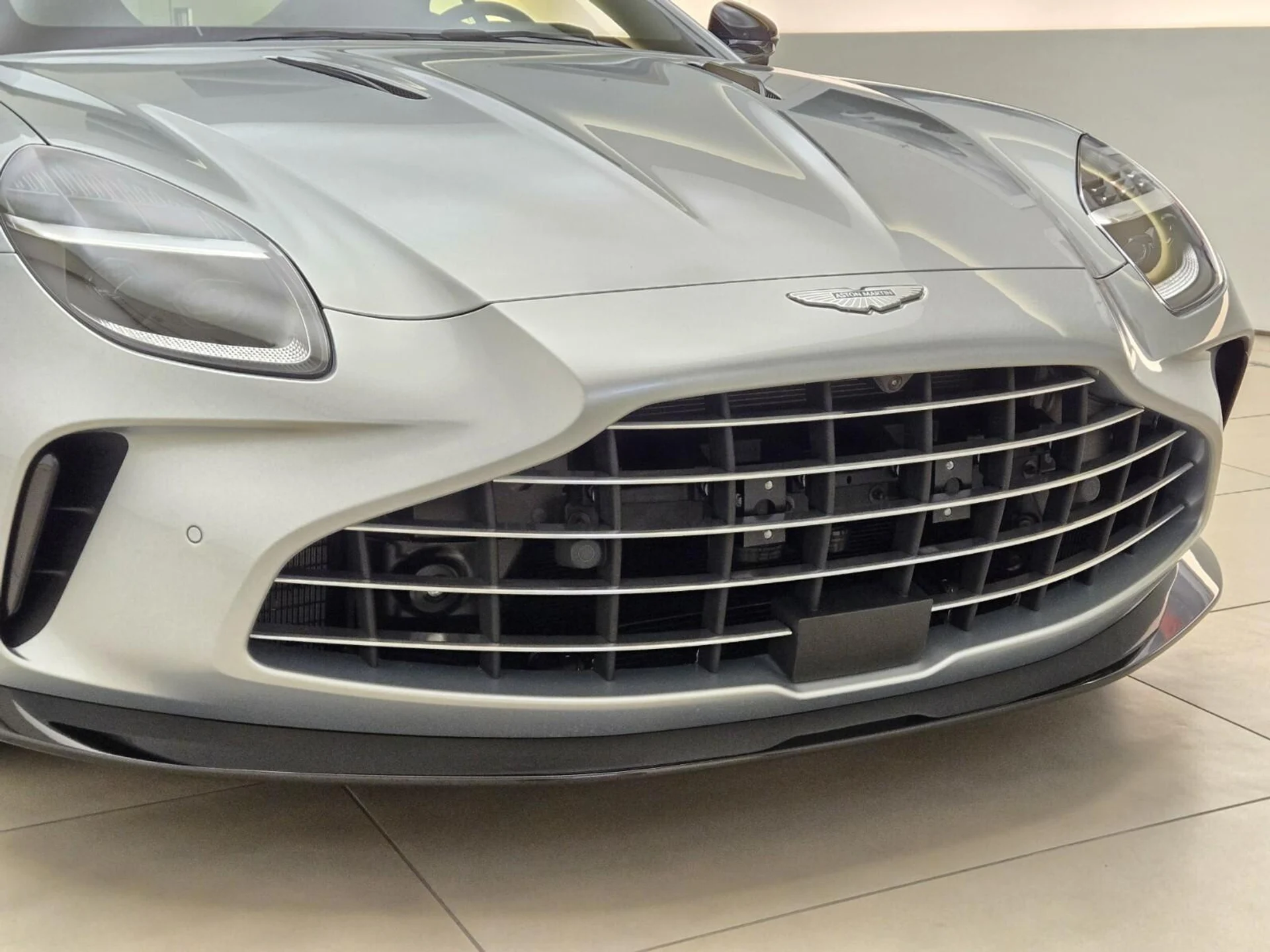 mph003_2953092848_New_2026_Aston_Martin_Vantage_S_1778908999_71feb68faf