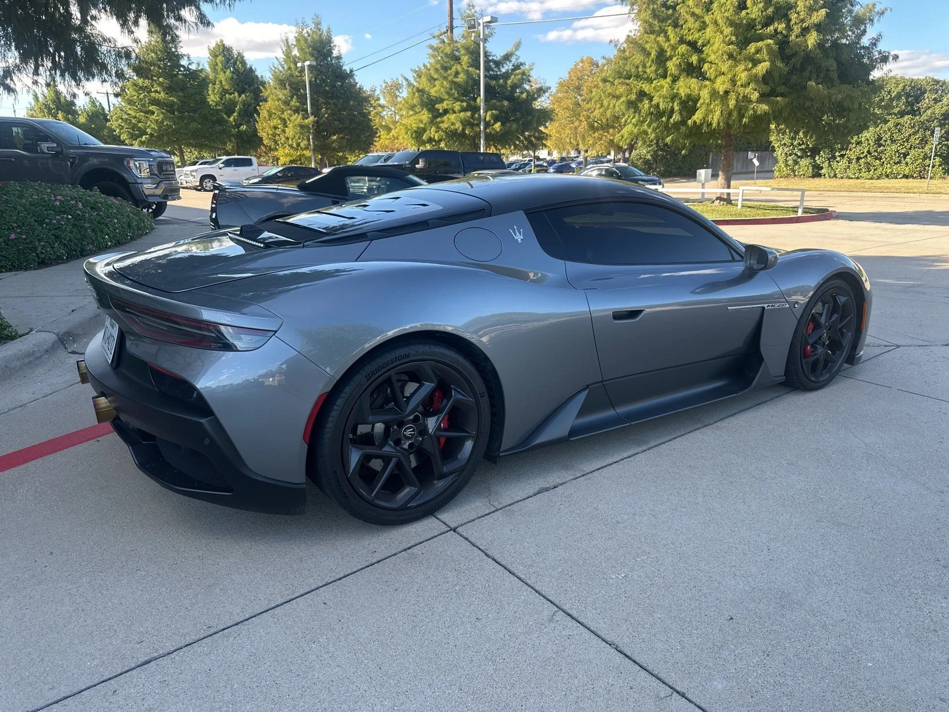 mph003_2955301761_f5fec281eb58d13f21d75ec00c6e3e1dx_f559508fbf