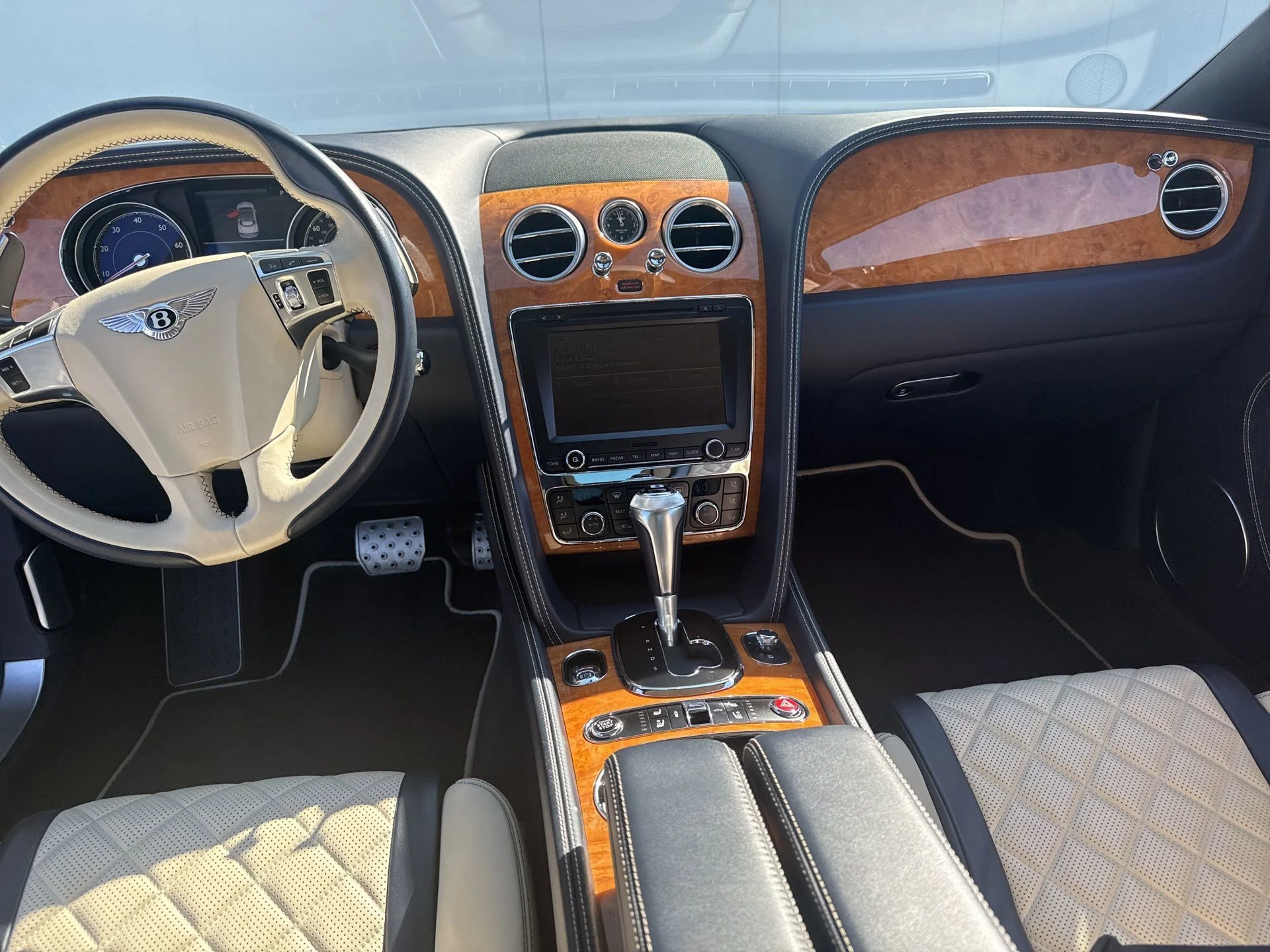 mph003_2960741993_c495c48d2c91434990893d65fb3833dc_541be9f05b