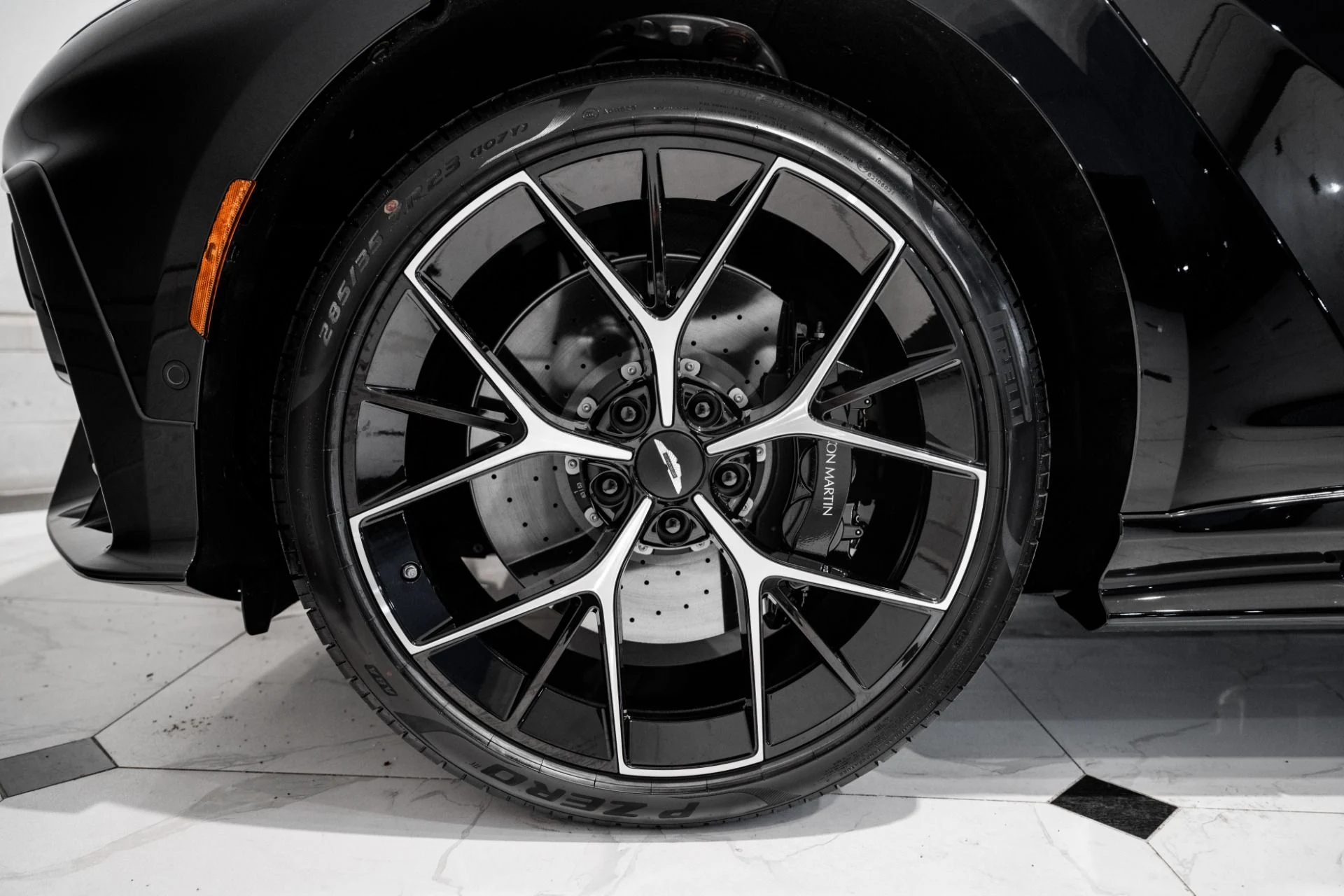 mph003_2965512061_New_2026_Aston_Martin_DBX_S_1775443121_06269b3ab4