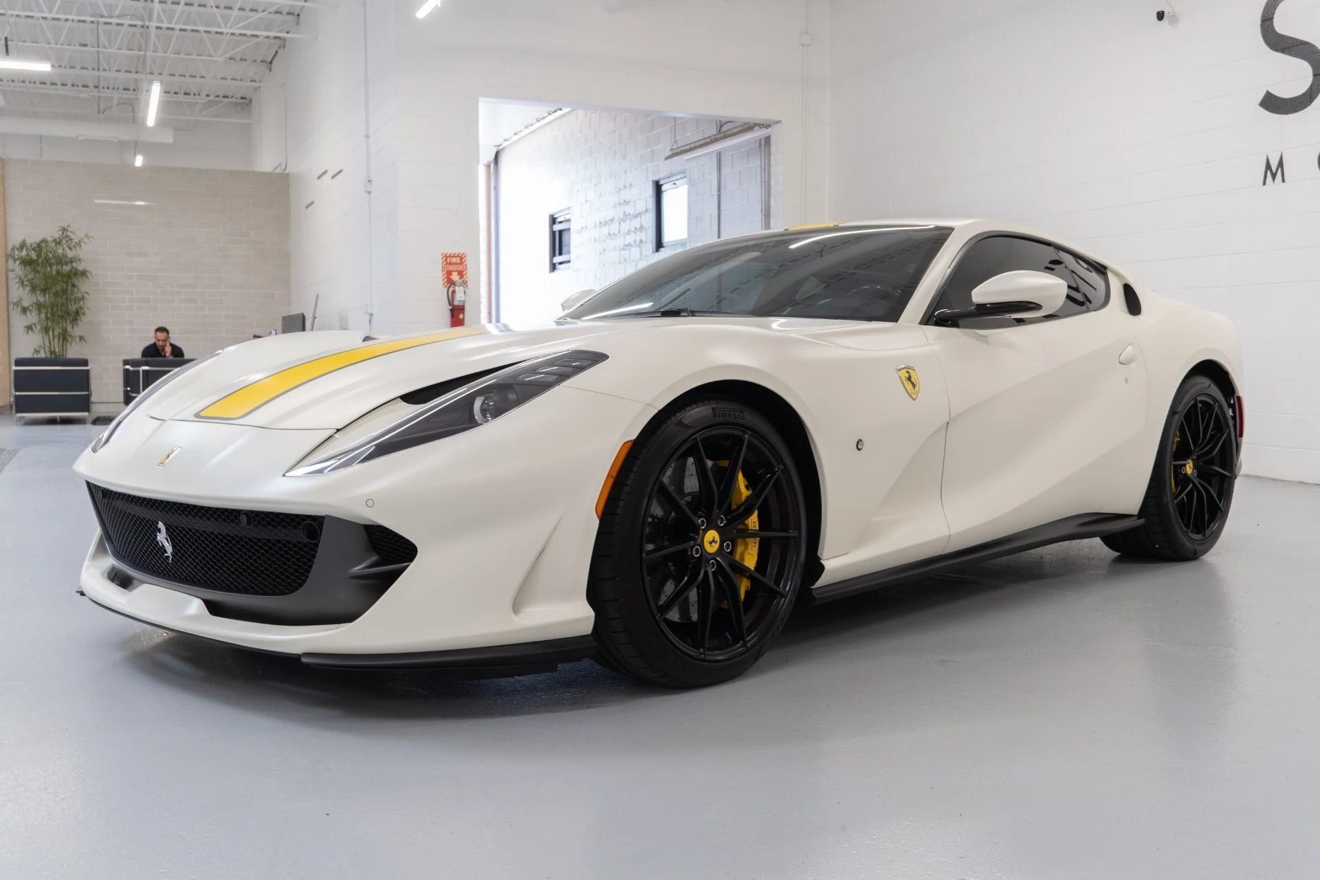 mph003_2995774582_Used_2020_Ferrari_812_Superfast_1757714872_2df37fdac9