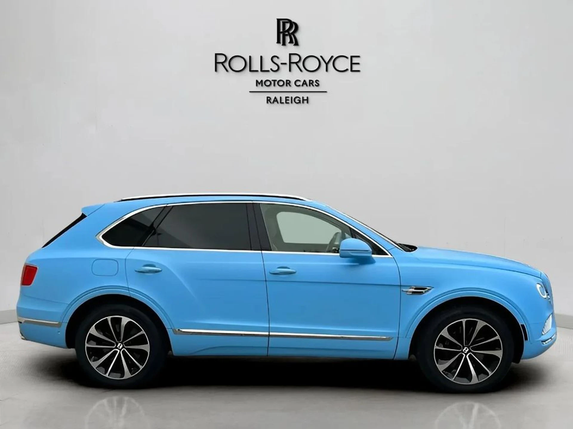 mph003_2996763380_5e2061b264a2b7ed5eab70ab8cb033f8x_c40748ccde