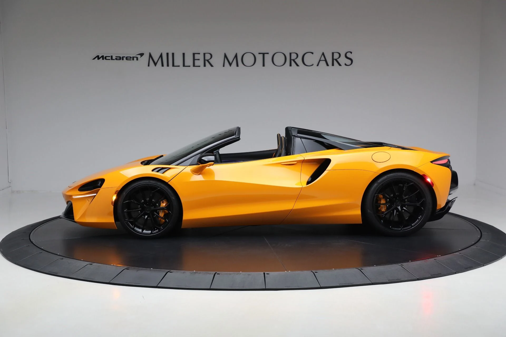 mph003_299687295_New_2026_Mc_Laren_Artura_Spider_Tech_Lux_56265be5e1