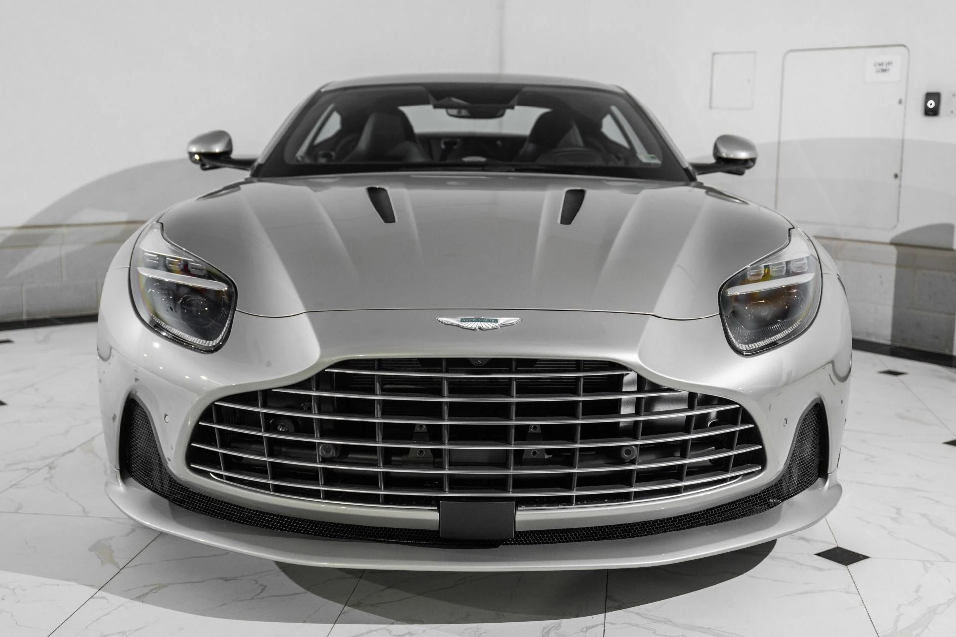 mph003_2999380875_New_2026_Aston_Martin_DB_12_Gold_Finger_V8_1764191230_d5719da61e