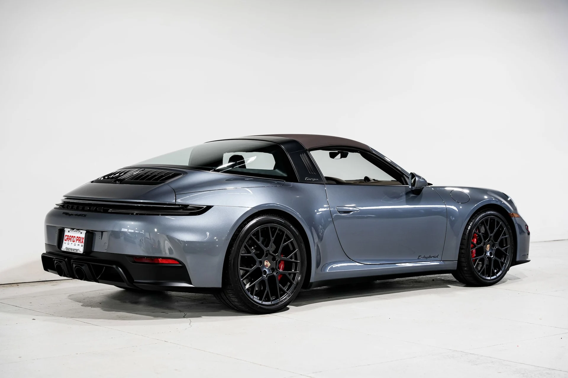 mph003_300582525_47bf3e88d863133f7c8418ab7e44337ex_96f4f17f83