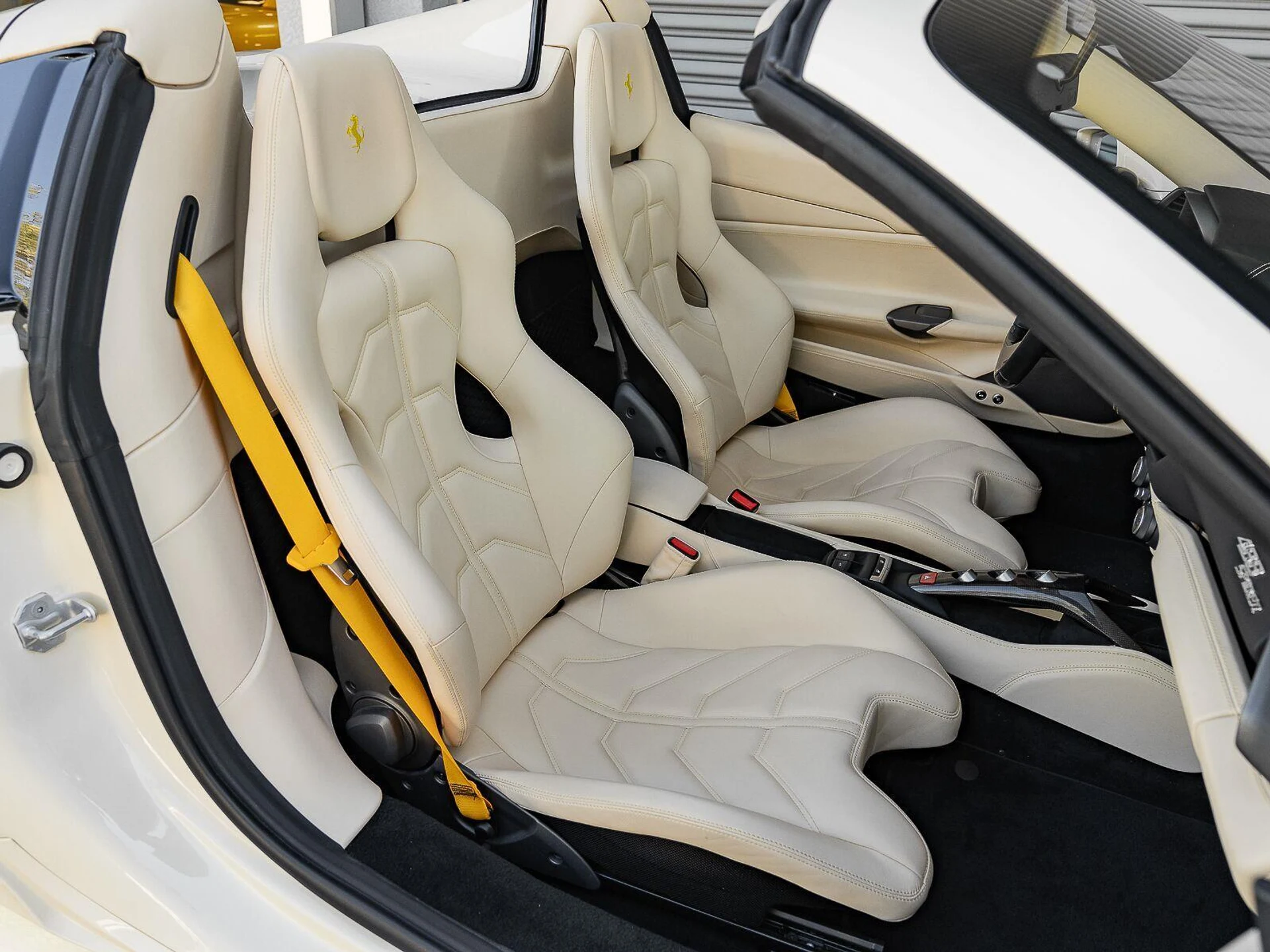 mph003_3017661616_Used_2016_ferrari_488_Spider_2dr_Conv_1785783808_662ae89355