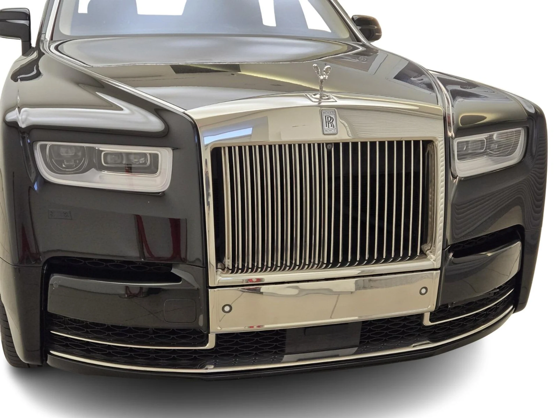 mph003_3018504872_Used_2020_Rolls_Royce_Phantom_1759992212_9d0650cb16