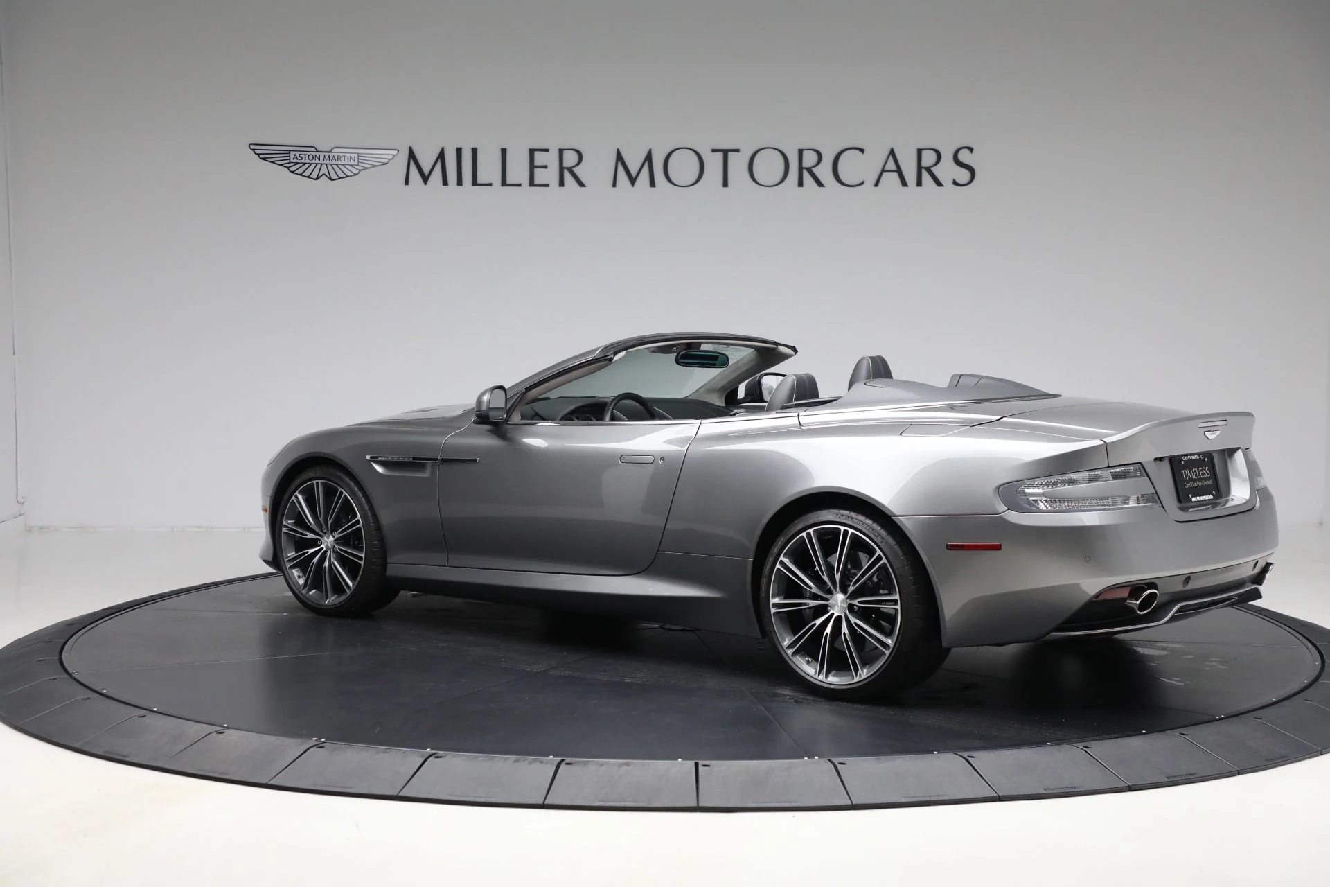 mph003_3030320914_Used_2015_Aston_Martin_DB_9_Volante_0d54fca226