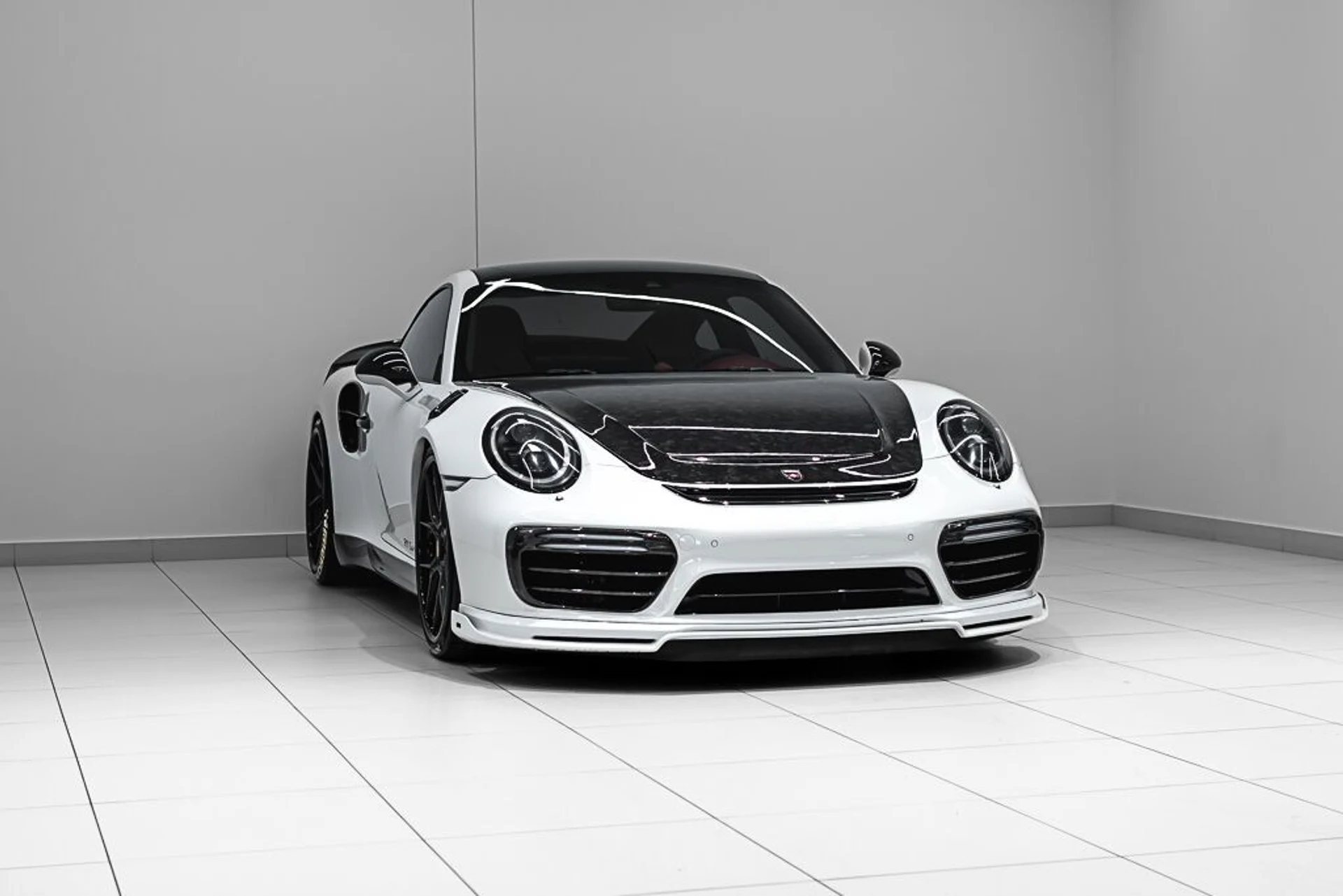 mph003_3032894665_porsche_911_2018_jpg_v_1773863537_81750402a3