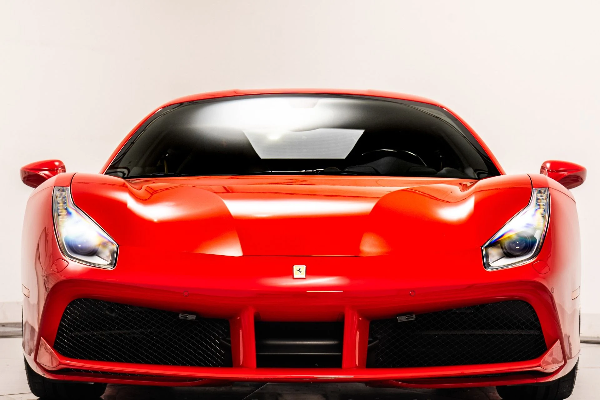 mph003_3039857897_Used_2018_Ferrari_488_GTB_1760465910_87f8ba7083