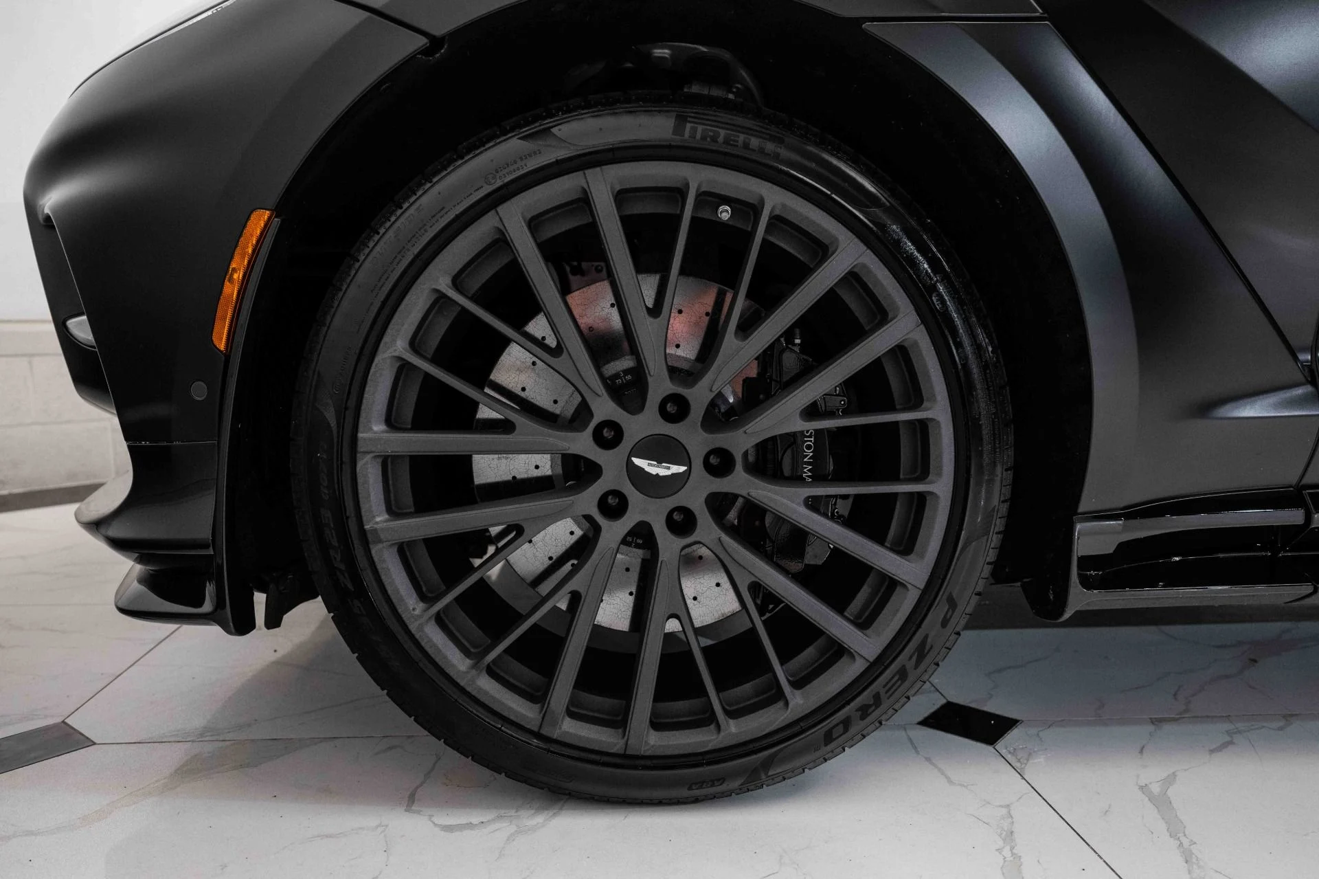 mph003_3041006180_Used_2023_Aston_Martin_DBX_707_1720795210_04cc5effd6