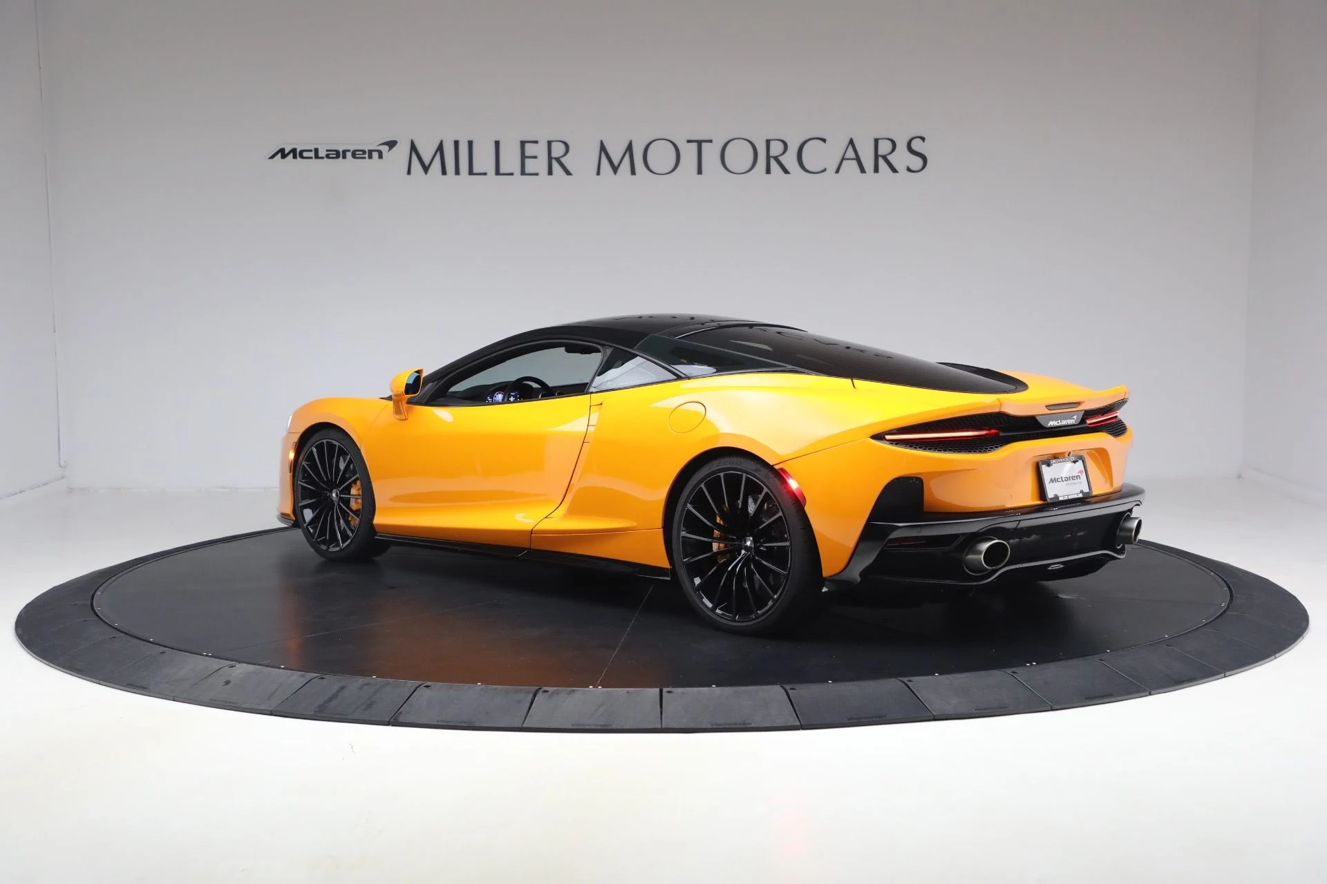 mph003_3055892696_Used_2023_Mc_Laren_GT_2b68261a7e