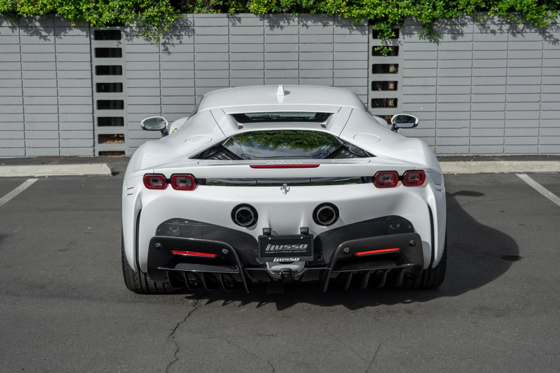 mph003_3059786358_Used_2023_Ferrari_SF_90_Stradale_1760118033_45e0d40559