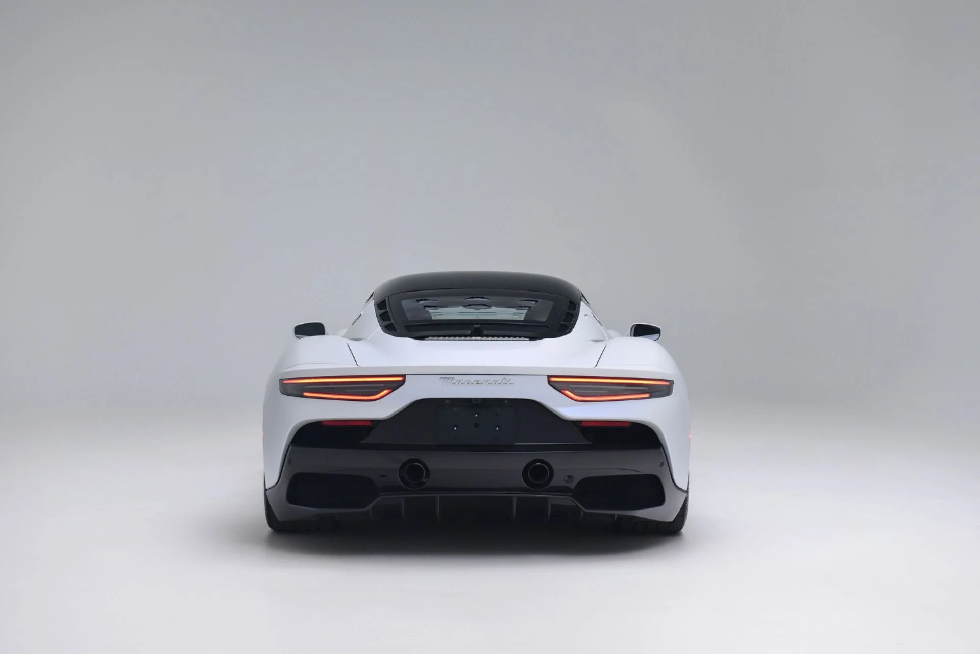 mph003_30642600_Used_2022_Maserati_MC_20_1777496436_a48184b918
