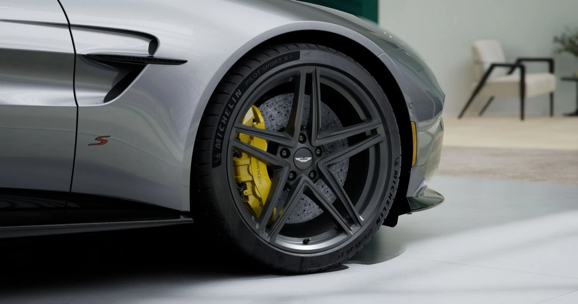 mph003_3065109767_New_2026_Aston_Martin_Vantage_S_1767372621_3054da8f6b