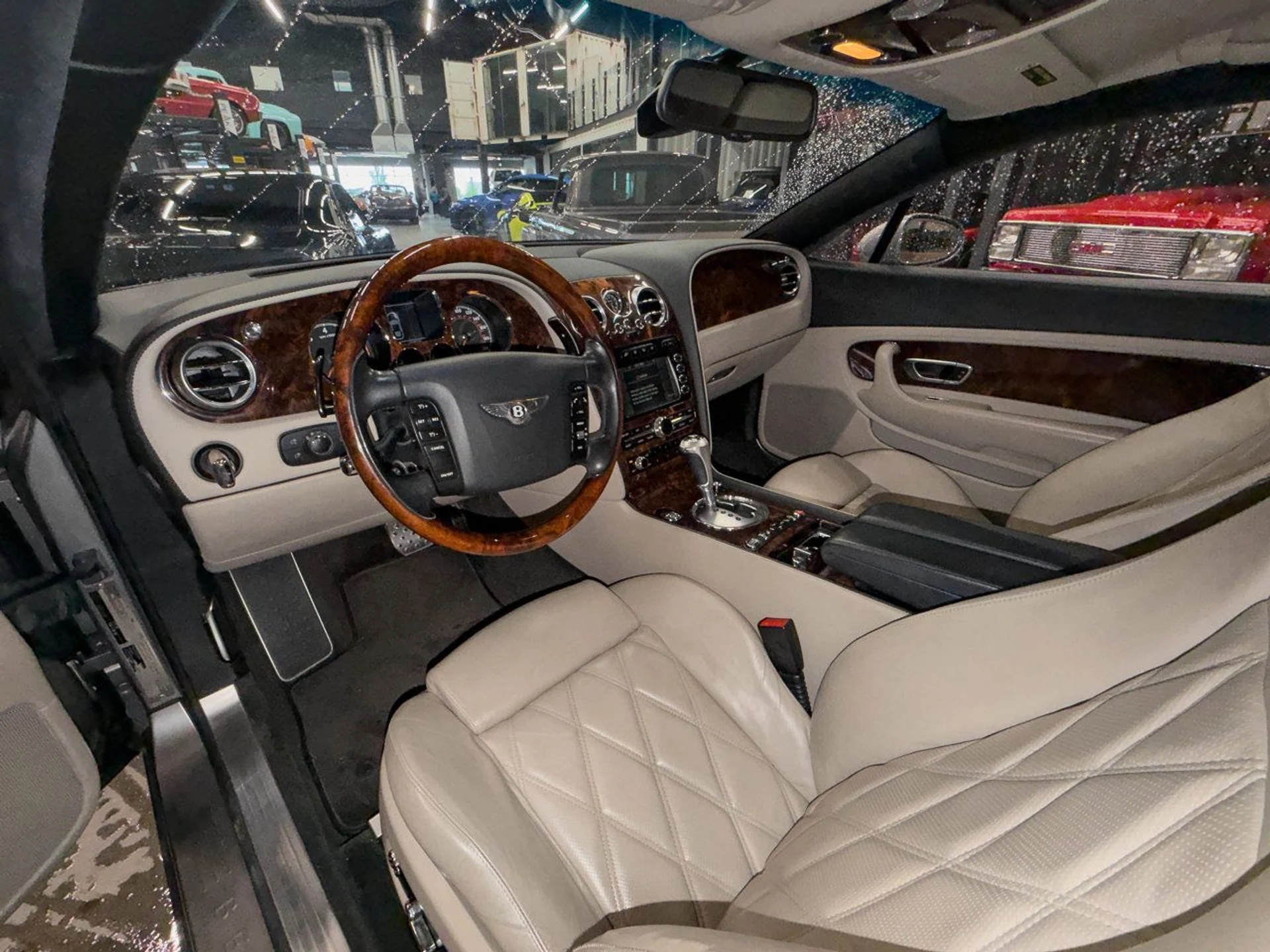 mph003_3080228875_bentley_continental_gt_2006_850469a41e