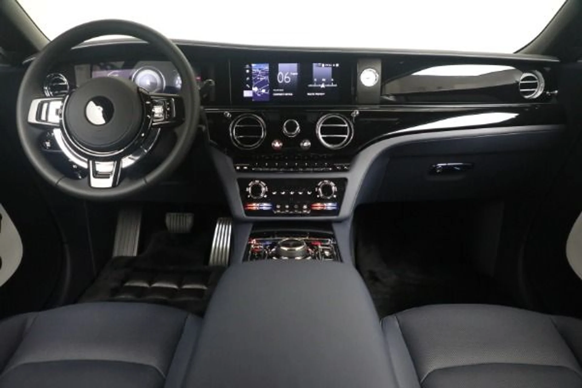 mph003_3087200058_Used_2024_Rolls_Royce_Spectre_cbc7e9adcb