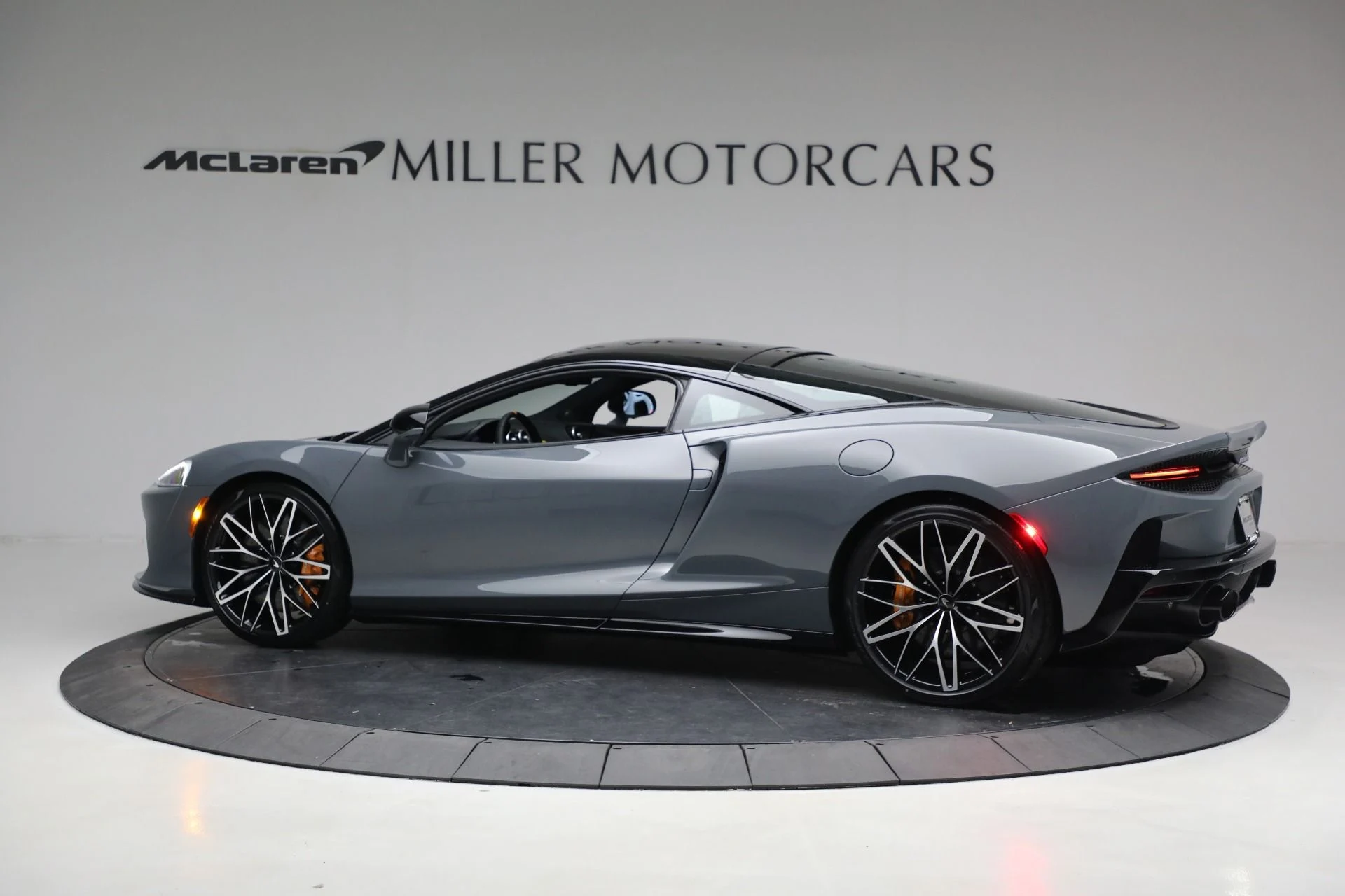 mph003_3087831705_Used_2023_Mc_Laren_GT_Luxe_cd07b9d270