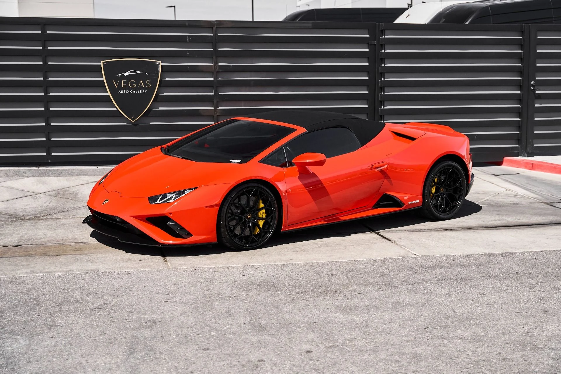 mph003_3088858616_Used_2023_Lamborghini_Huracan_EVO_Base_1776733368_da7da29094