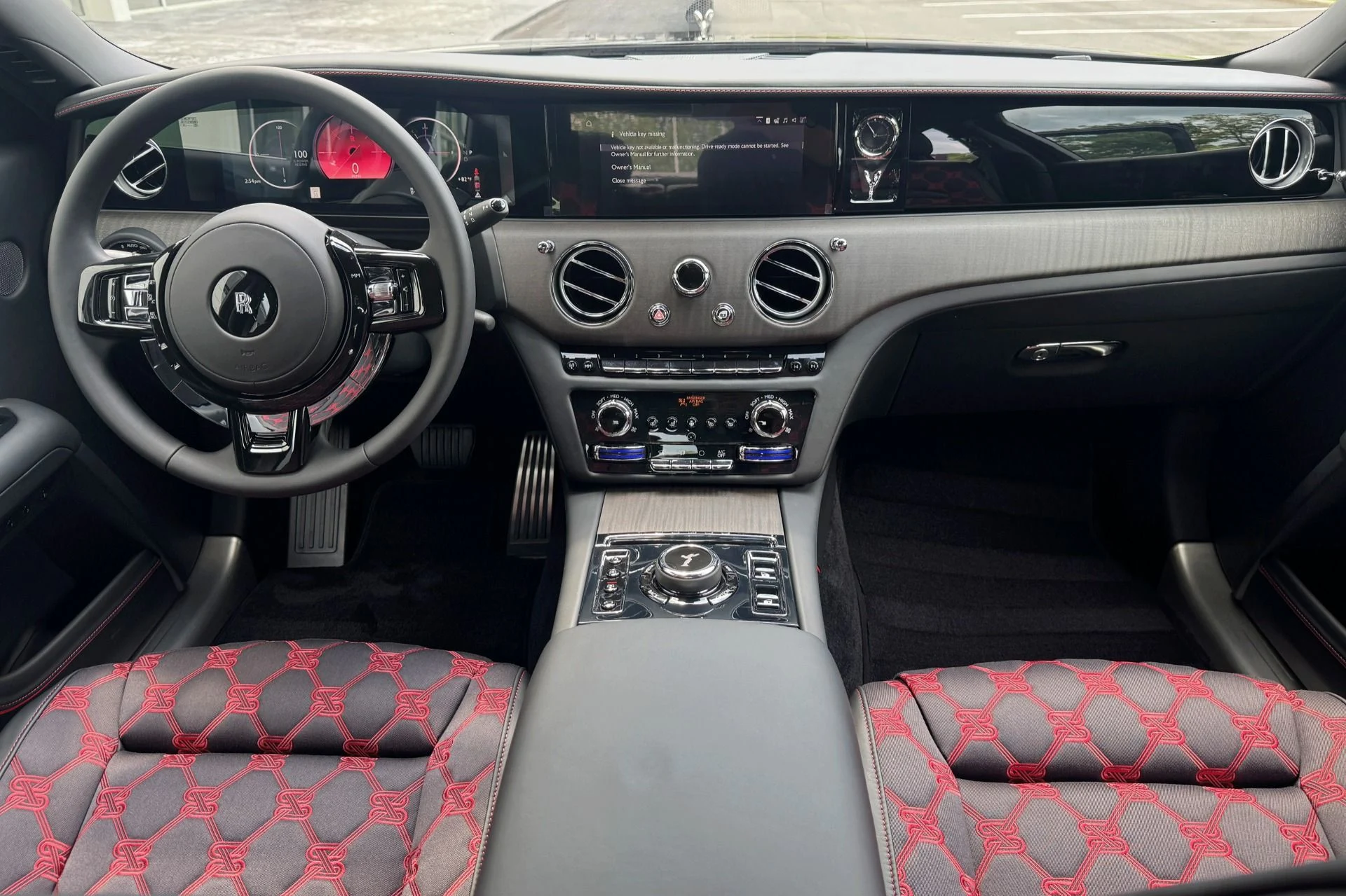 mph003_3089439875_Used_2025_Rolls_Royce_Ghost_1764086548_c9b86ee296