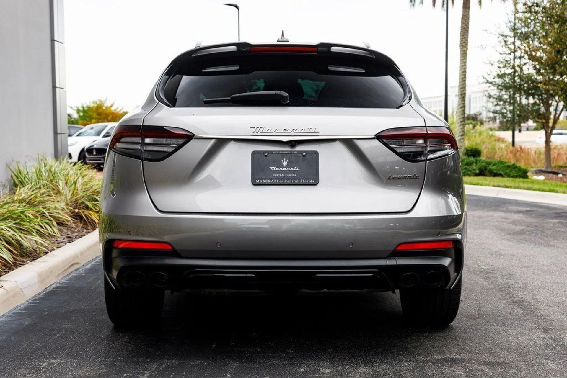 mph003_3090947764_52688d991ead7e1106fb502c245ff97d_90214af948