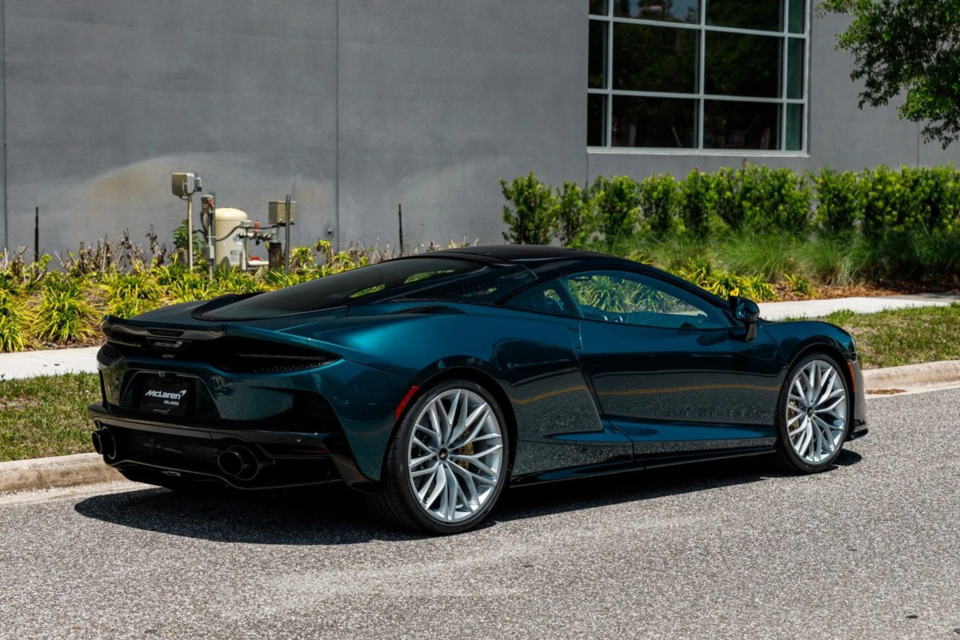 mph003_3096175132_672_p4_l_76dddd8601