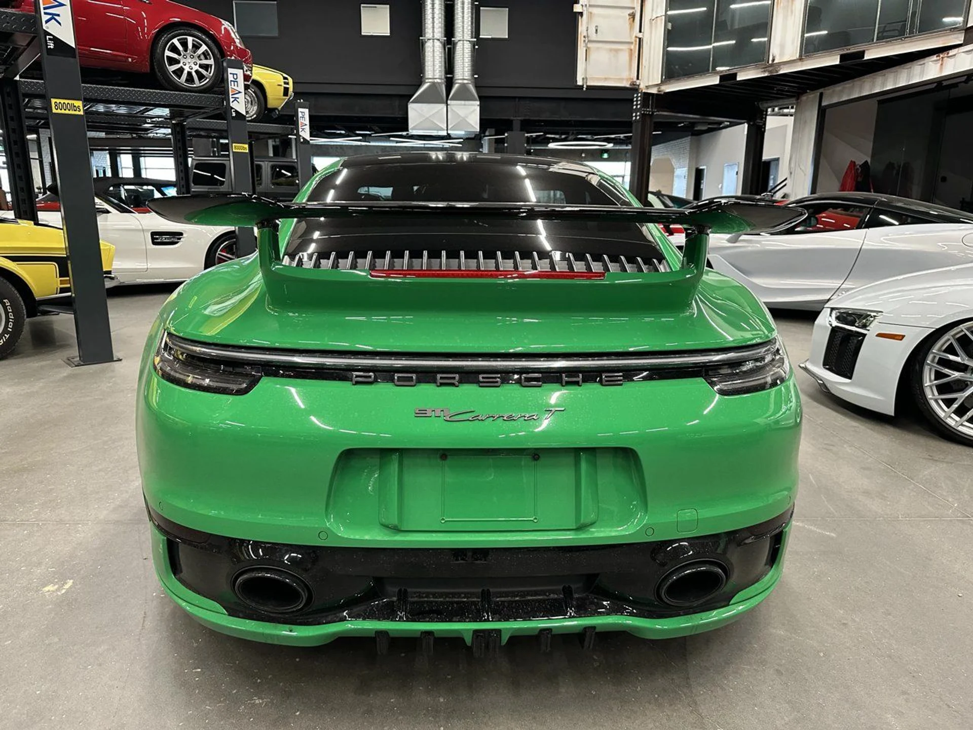 mph003_311556865_porsche_911_2023_dd0c4611ad