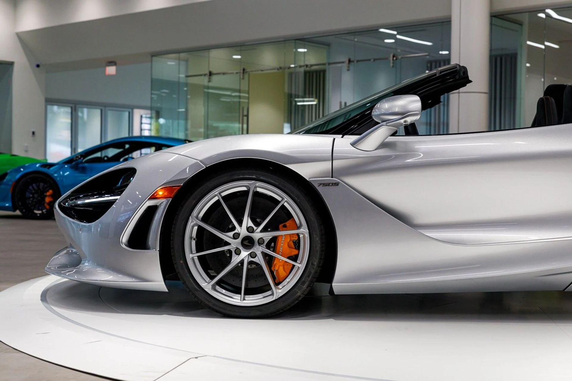 mph003_3117422593_629_p4_l_dfad977662