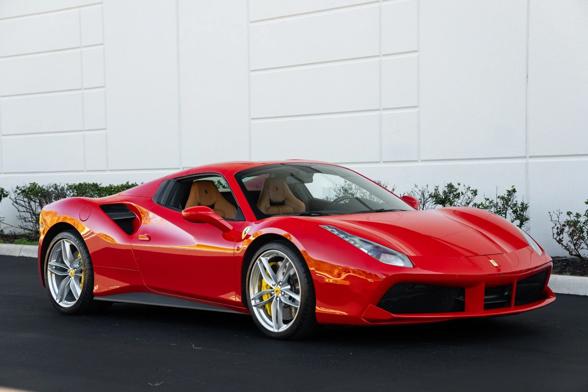 mph003_3119585680_Used_2017_Ferrari_488_Spider_1771886978_c8427d3e2c