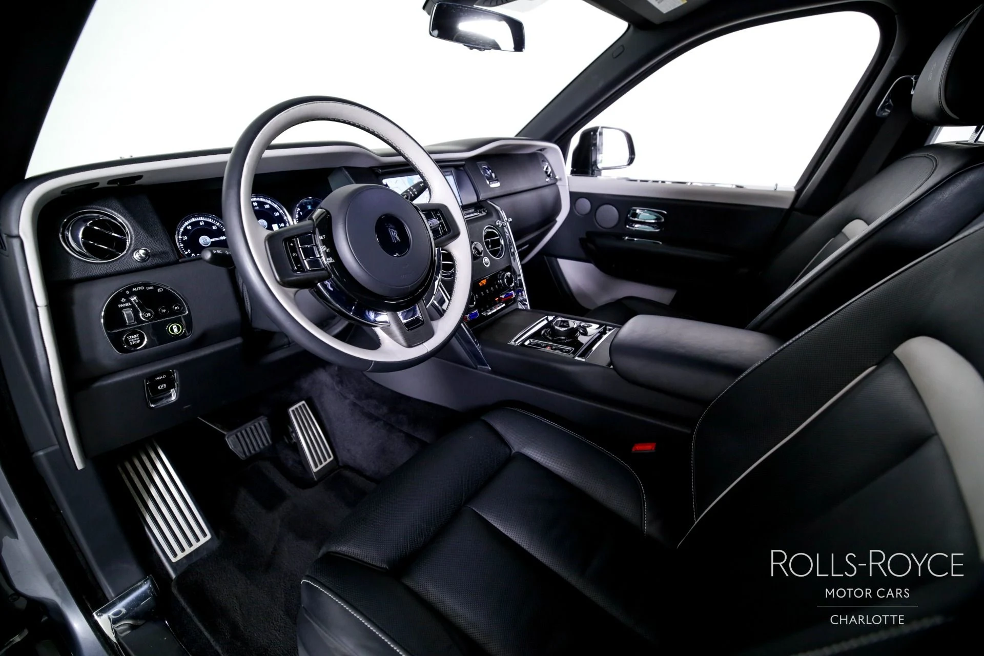 mph003_3120126177_Used_2023_Rolls_Royce_Cullinan_1749155618_9818546ef3
