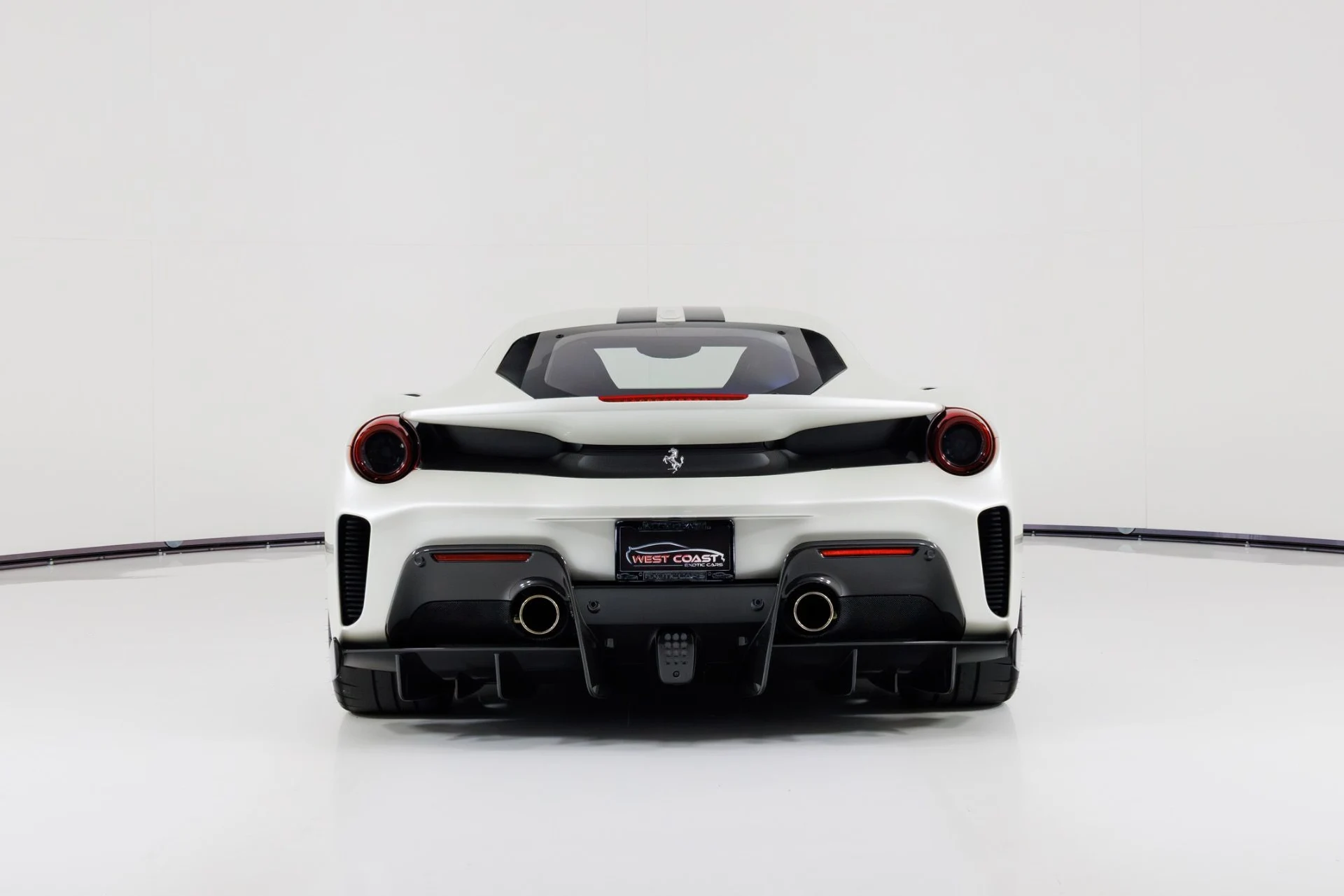 mph003_3120405239_Used_2020_Ferrari_488_Pista_1771951430_28fc0c1c38