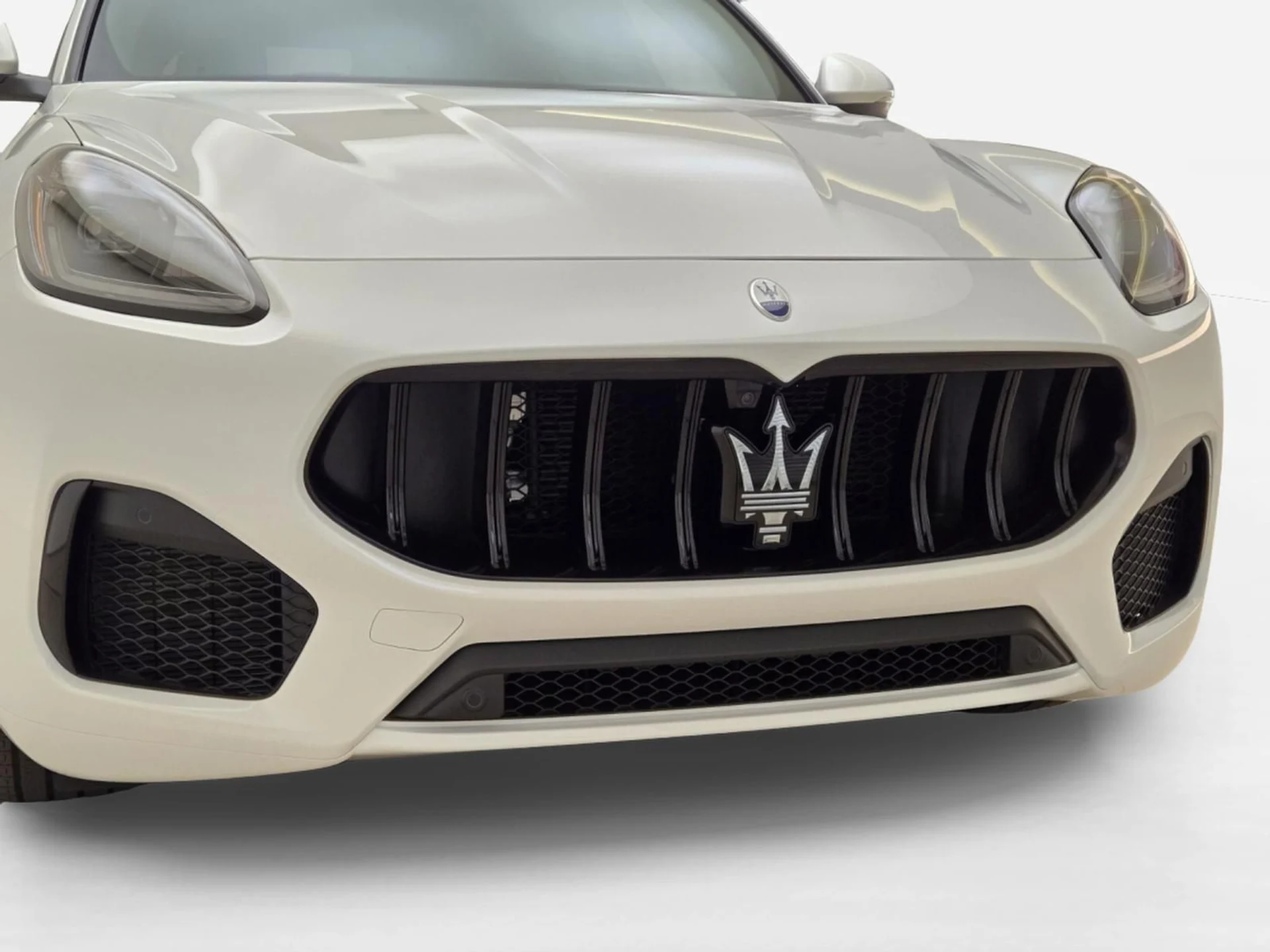mph003_3120615396_New_2026_Maserati_Grecale_Modena_1793250922_25cce5b664