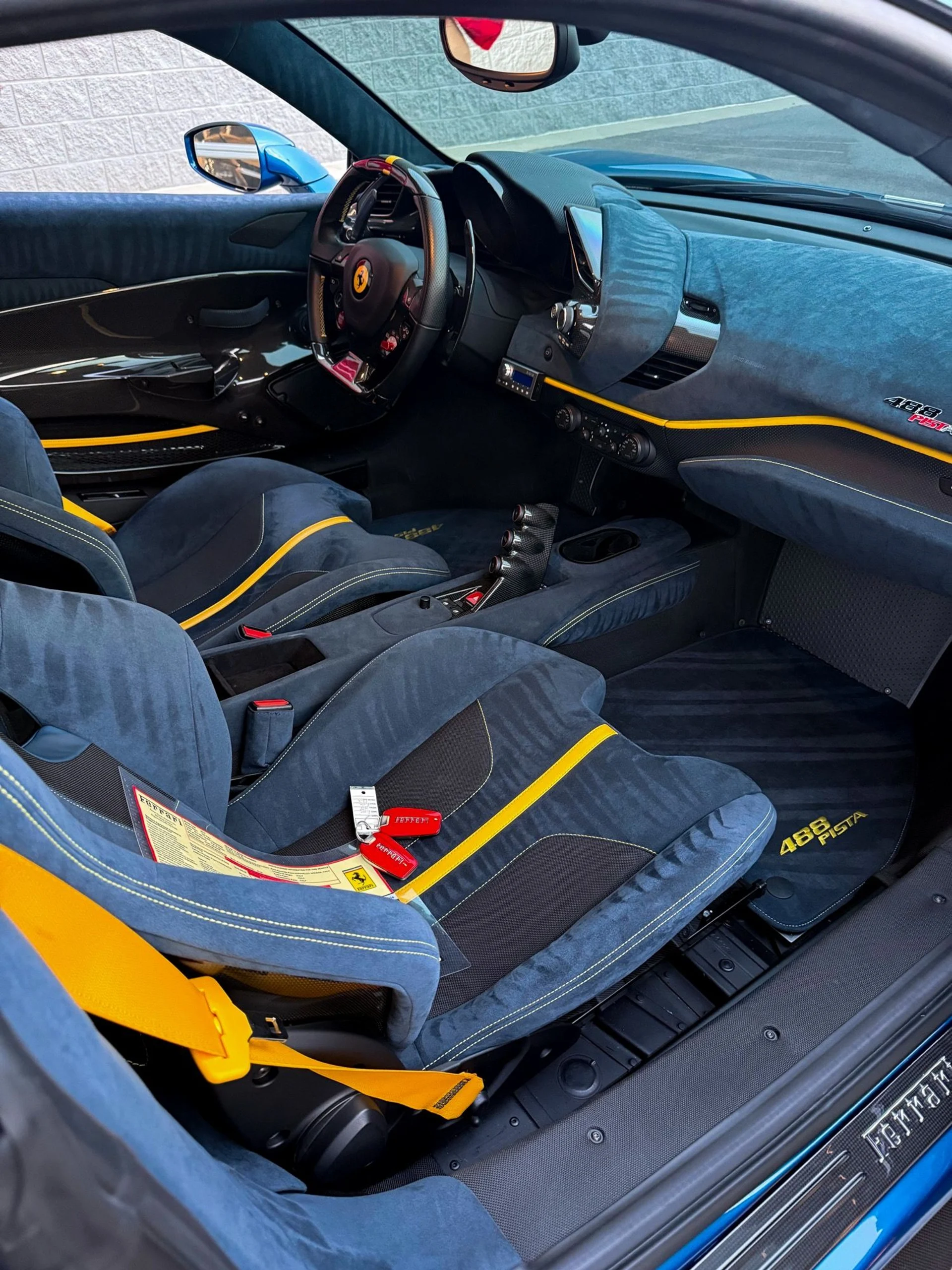 mph003_312241900_Used_2020_Ferrari_488_Pista_1777934477_a557ff5639