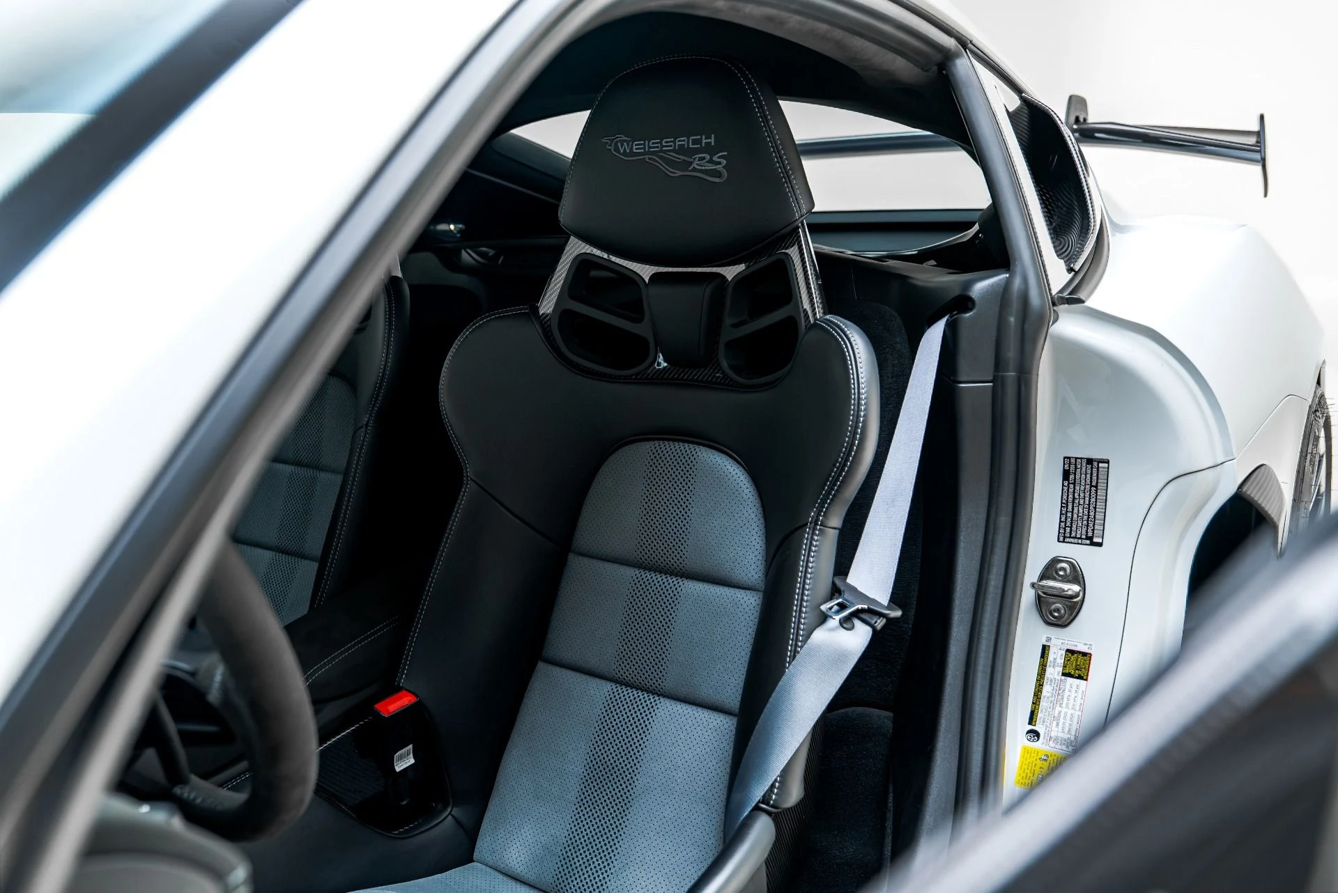 mph003_3123598395_Used_2023_Porsche_718_Cayman_GT_4_RS_1785250137_4361521a1c