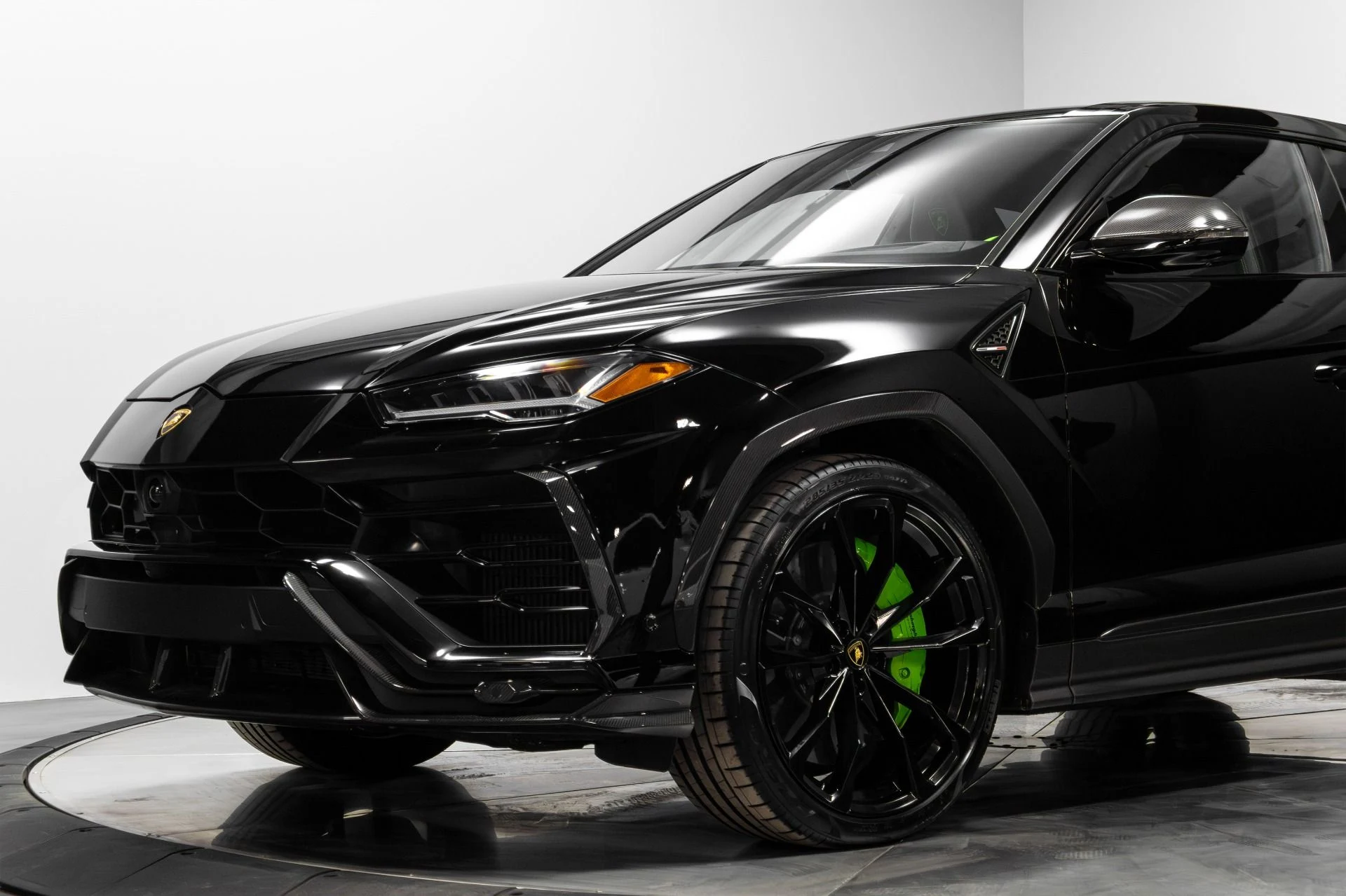mph003_3127467792_Used_2022_Lamborghini_Urus_1771543126_f48d6b6506