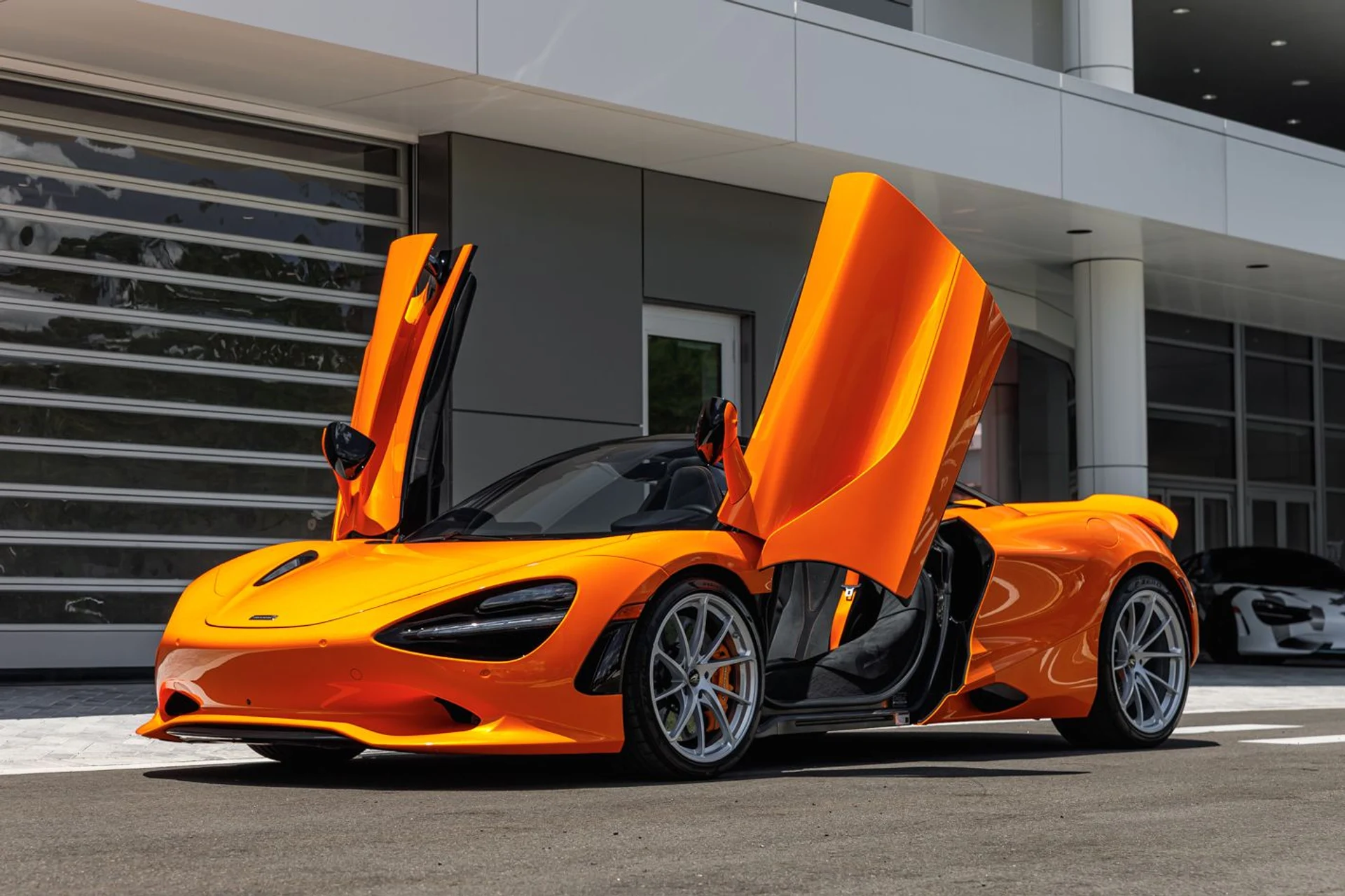 mph003_3127998223_Used_2024_Mc_Laren_750_S_Spider_a1ca882c36