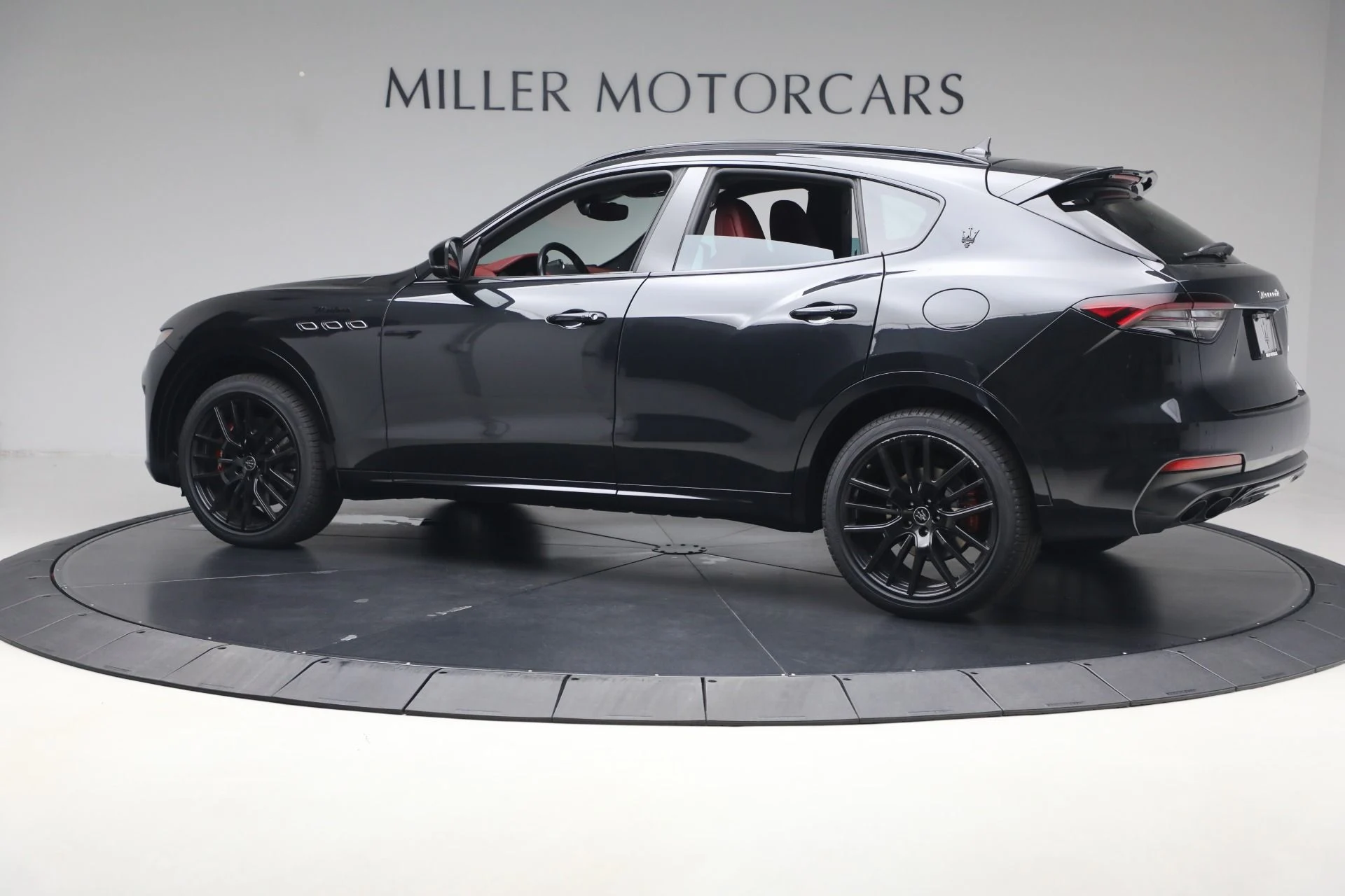 mph003_3130922976_Used_2022_Maserati_Levante_Modena_1778957169_d79754cc3c