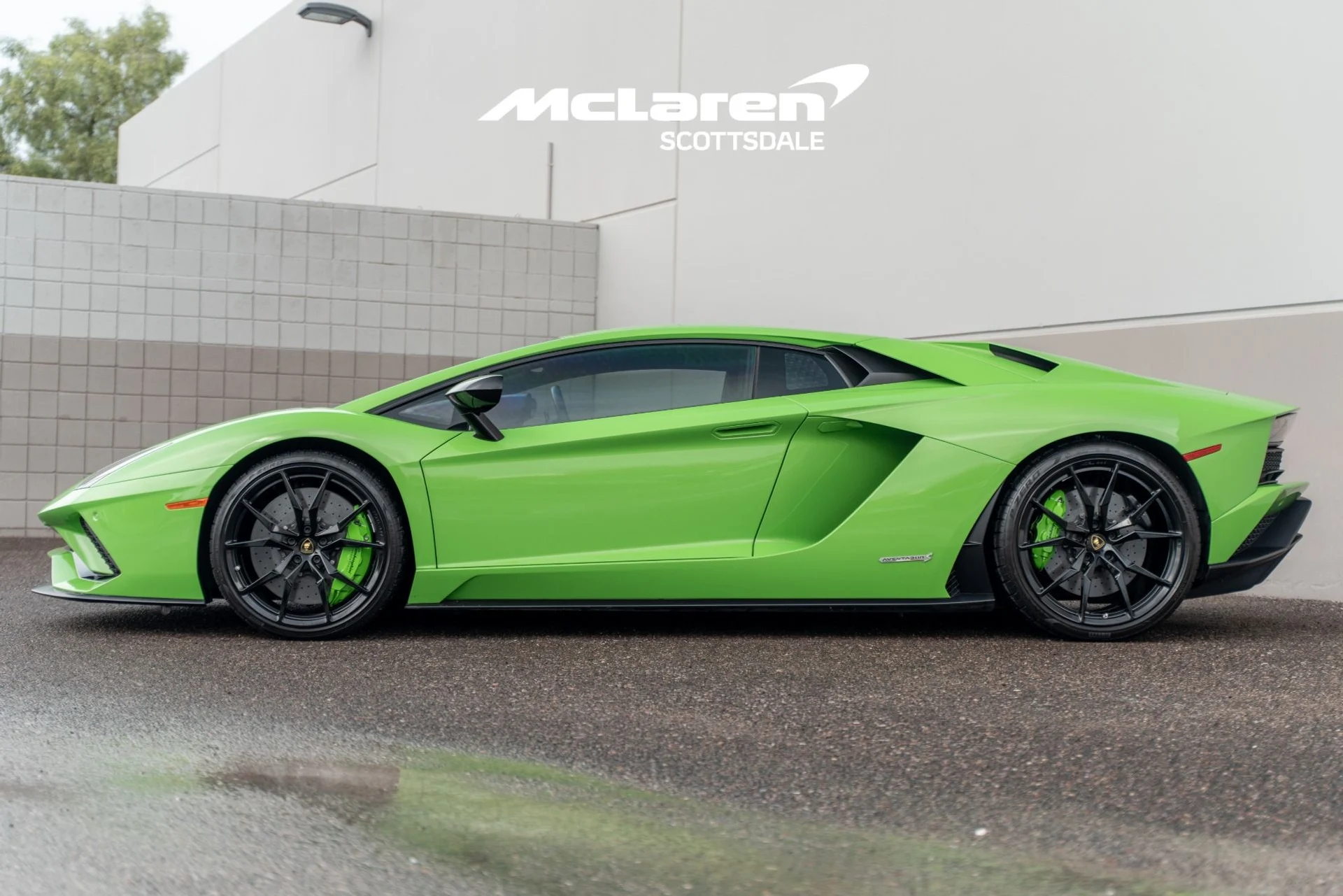 mph003_3131740941_Used_2018_LAMBORGHINI_AVENTADOR_LP_740_4_S_1764040223_4a662f67cb